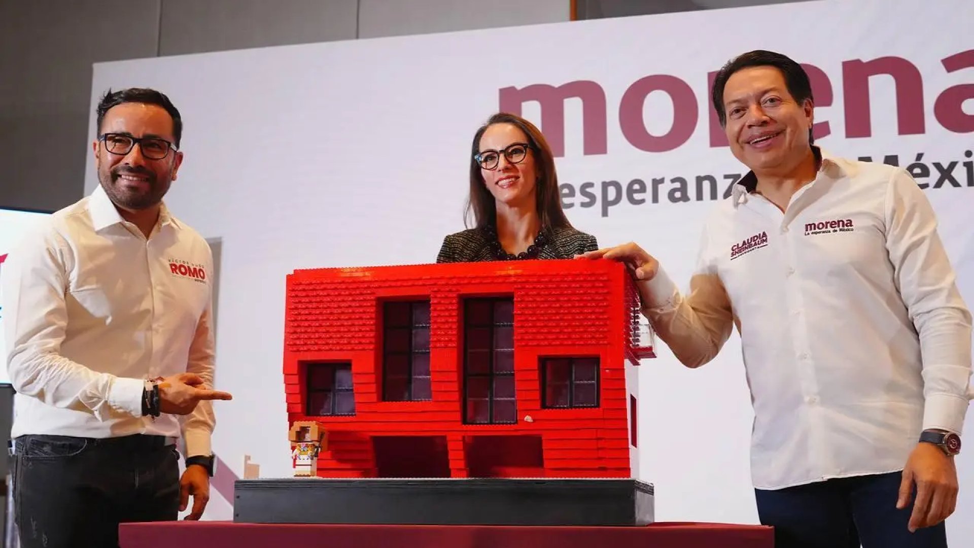 Con maqueta, Morena exhibe irregularidades de la ‘Casa del Moche’ de Xóchitl Gálvez