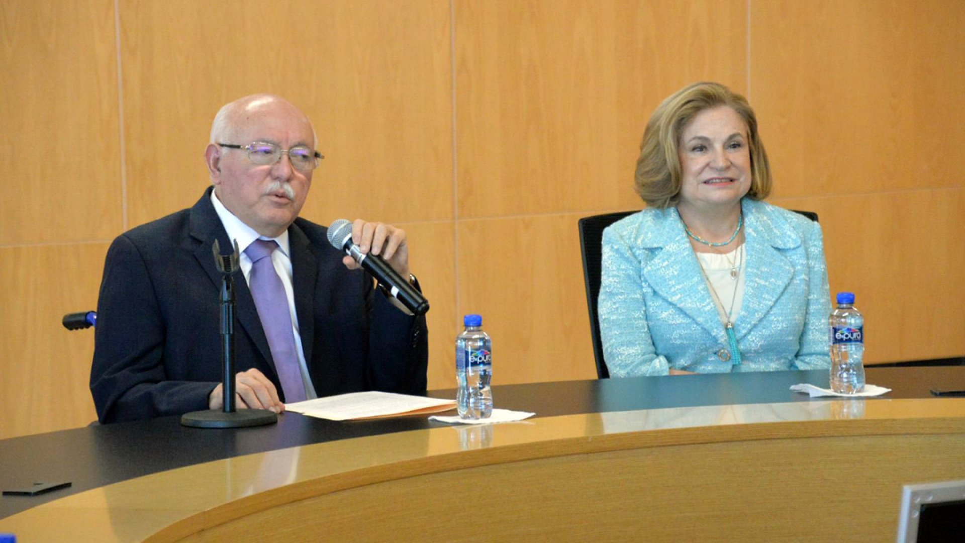 Nombran a Arely Gómez como auditora de desempeño en ASF
