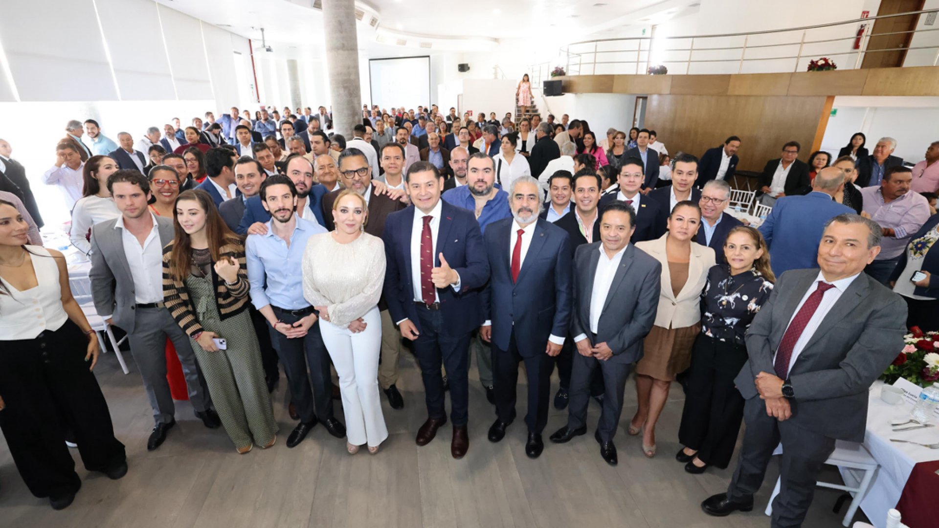 Transparencia en la obra pública, compromiso de Armenta