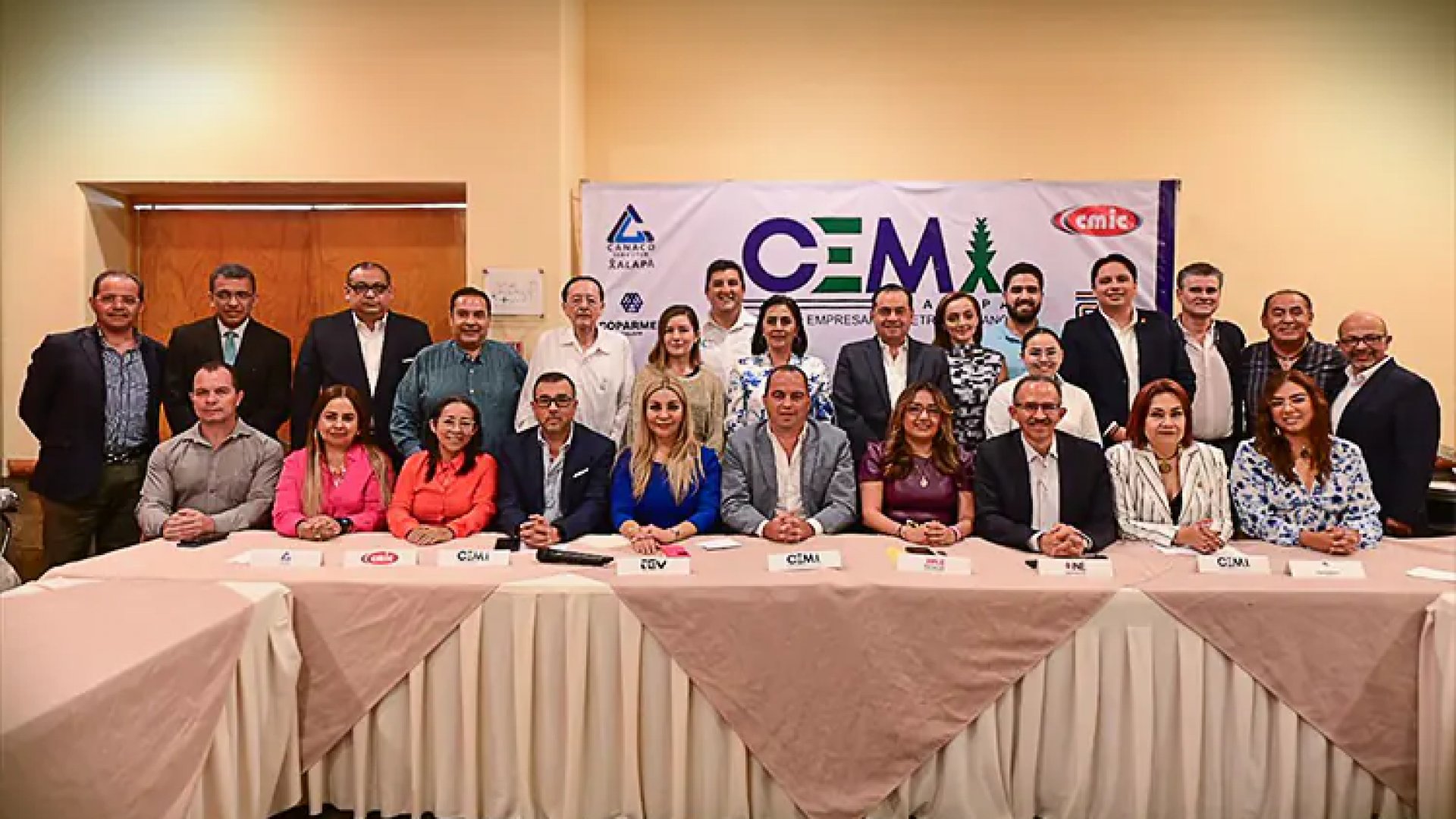 OPLE Veracruz y Consejo Empresarial Metropolitano de Xalapa incentivan el voto en los jóvenes
