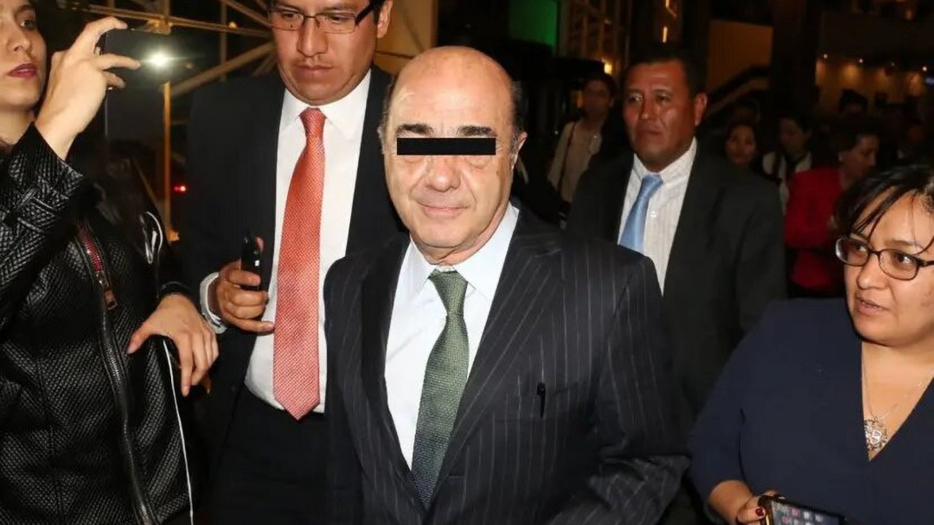 Dan 24 horas a GN para trasladar a Murillo Karam a su casa