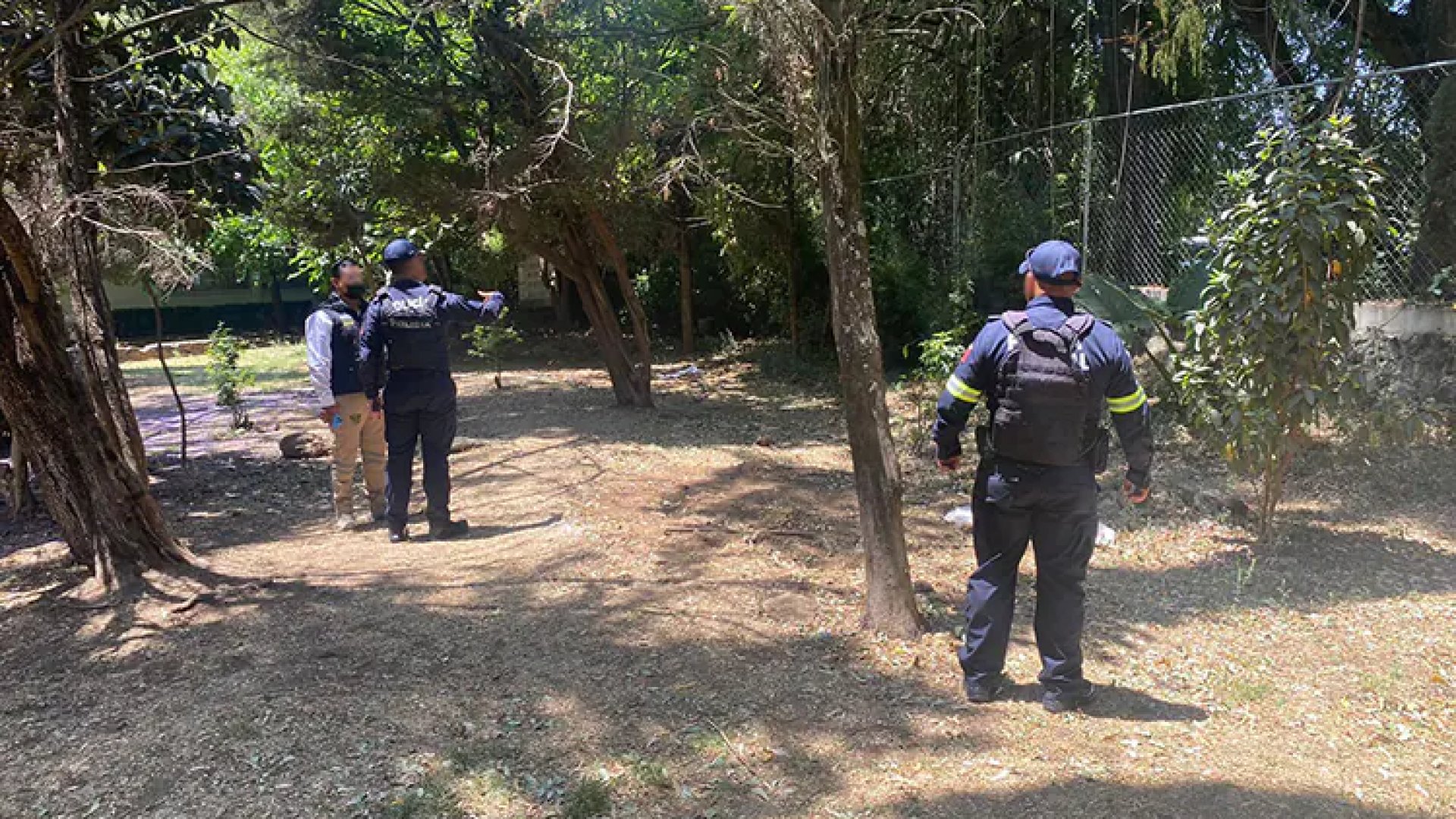 Roba arma, escapa de MP y causa balacera en preparatoria de Tenancingo, Edomex