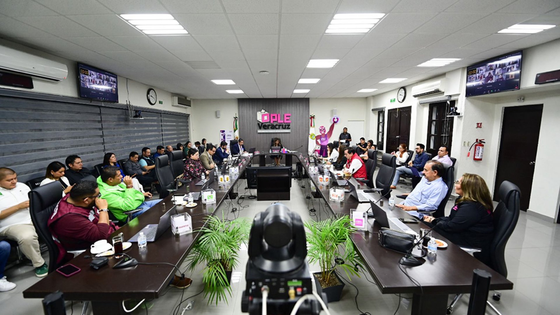 OPLE Veracruz aprueba candidaturas a diputaciones para el Proceso Electoral Local Ordinario 2023-2024