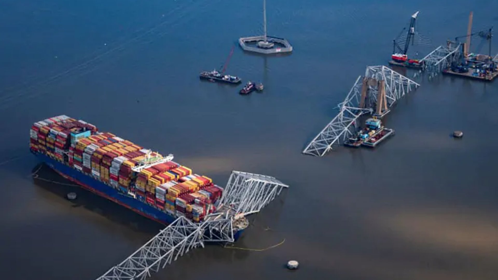 FBI abre investigación por colapso del puente de Baltimore