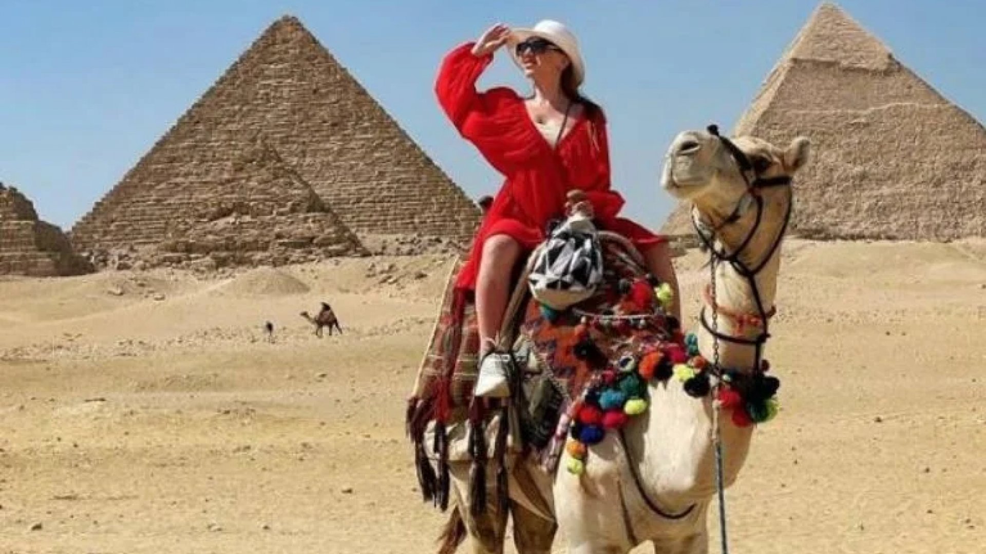 Muere la influencer Inessa Polenko tras tomarse selfie y caer de un mirador 