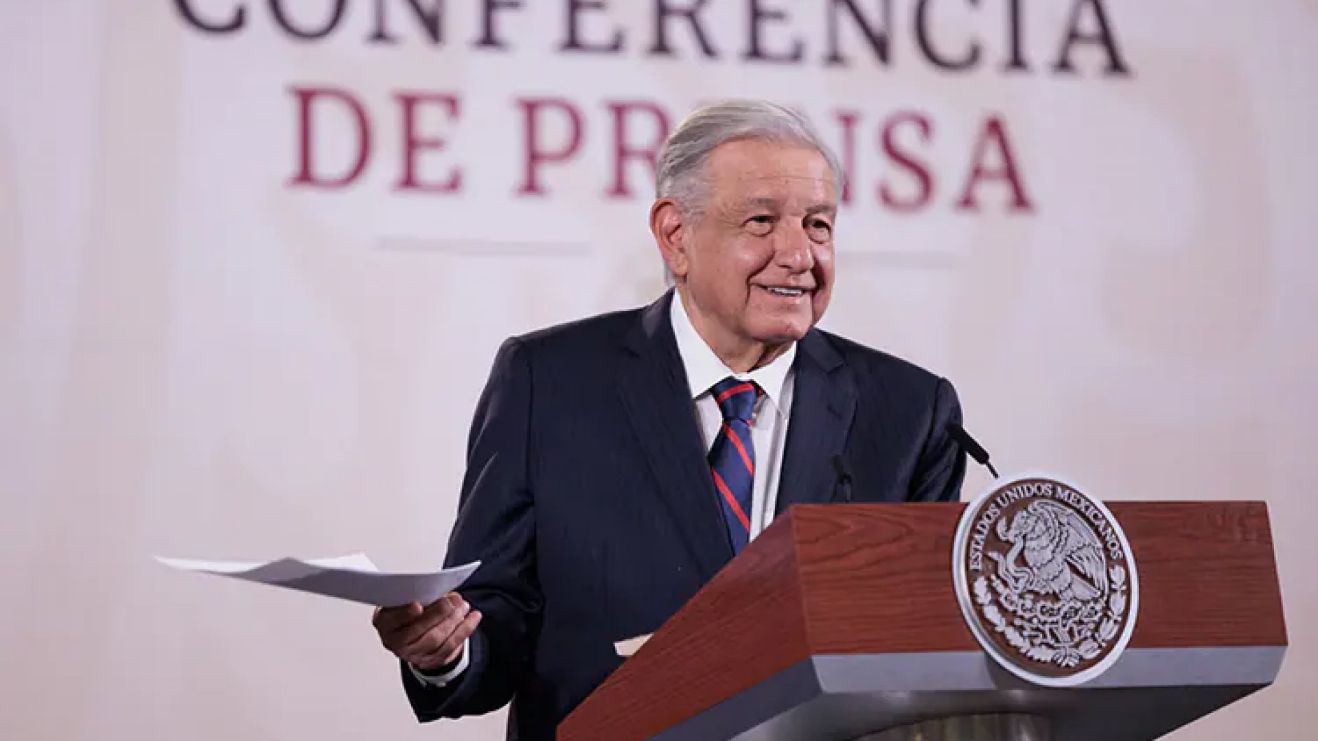 Afores dan manejo ilegal a fondos sin reclamar: AMLO