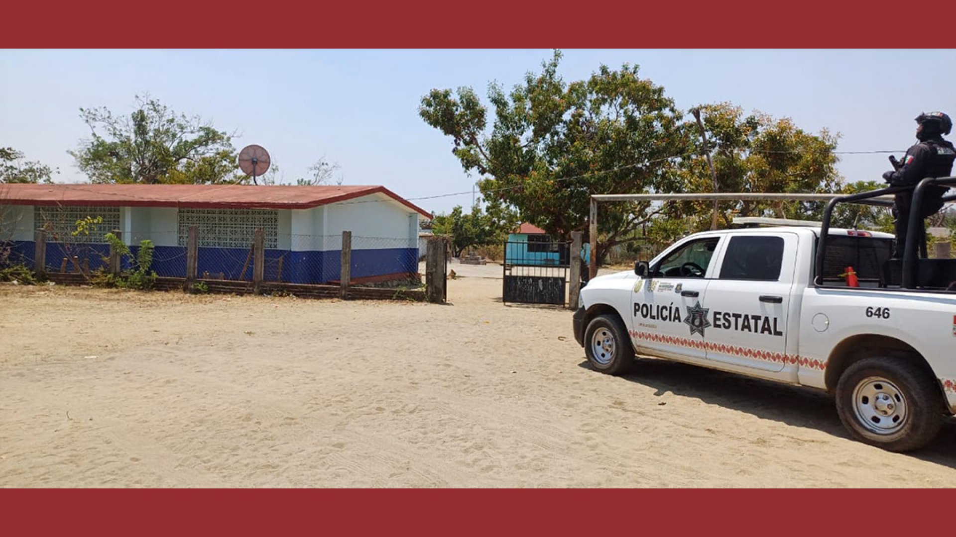 Irrumpe comando en escuela y asalta a maestros en Guerrero