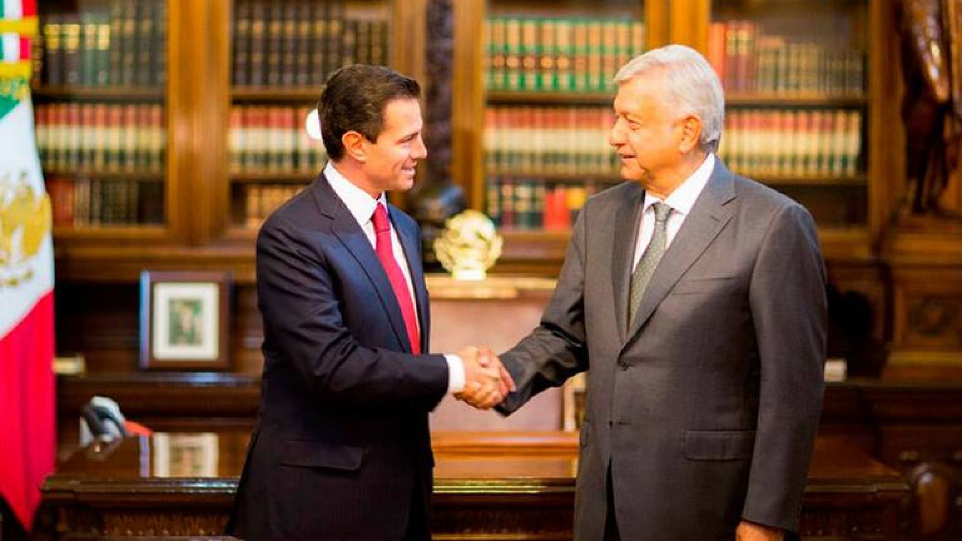 Confirma AMLO contacto personal y telefónico con Peña Nieto tras sucesión presidencial