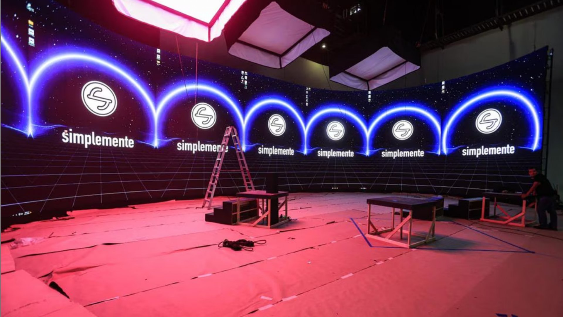 Comparten imágenes del set para el segundo debate presidencial