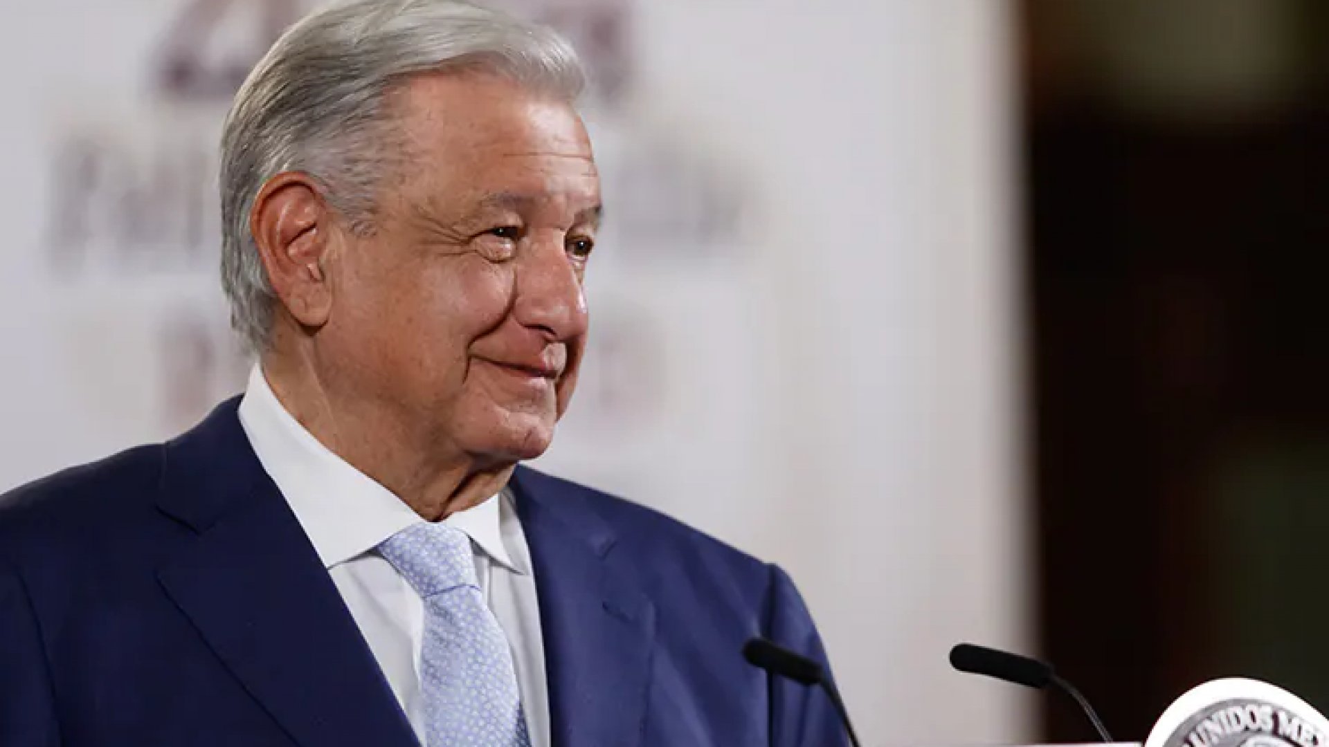 Alerta AMLO sobre uso malicioso de inteligencia artificial
