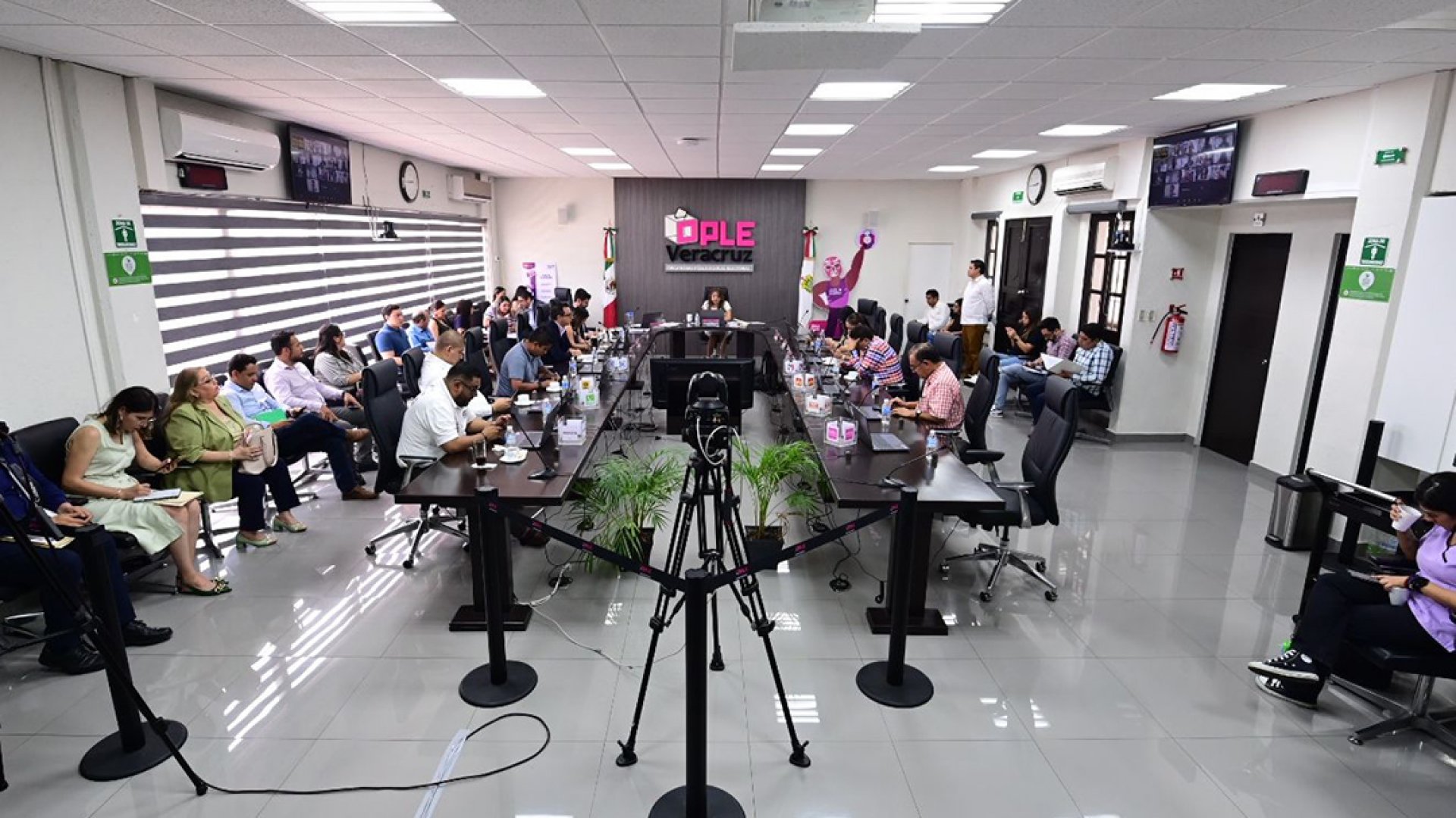 OPLE Veracruz aprueba procedencia de sustitución por renuncia de candidatura suplente a diputación de MC