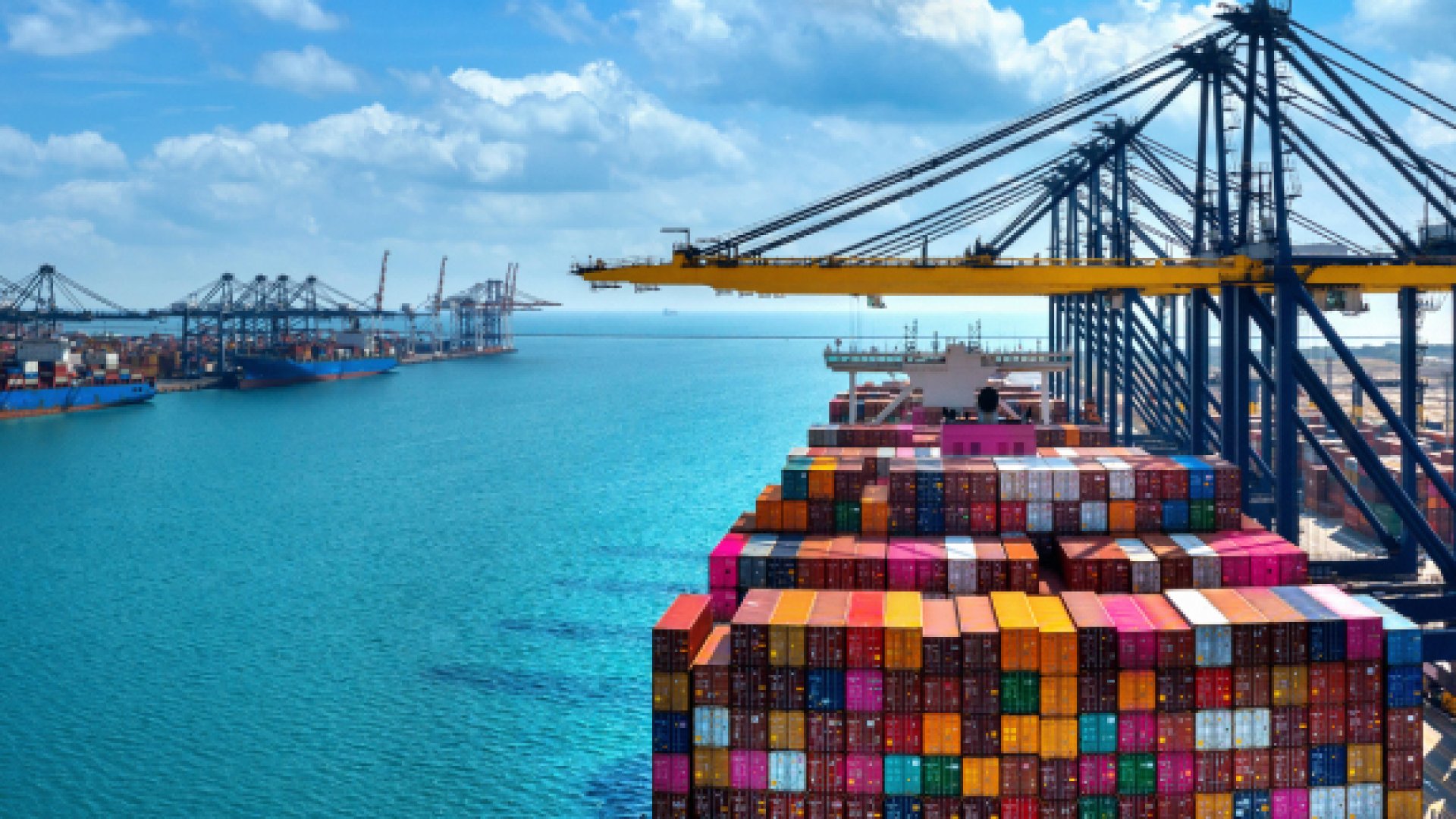 Exportaciones de México a EU baten récord en primer trimestre