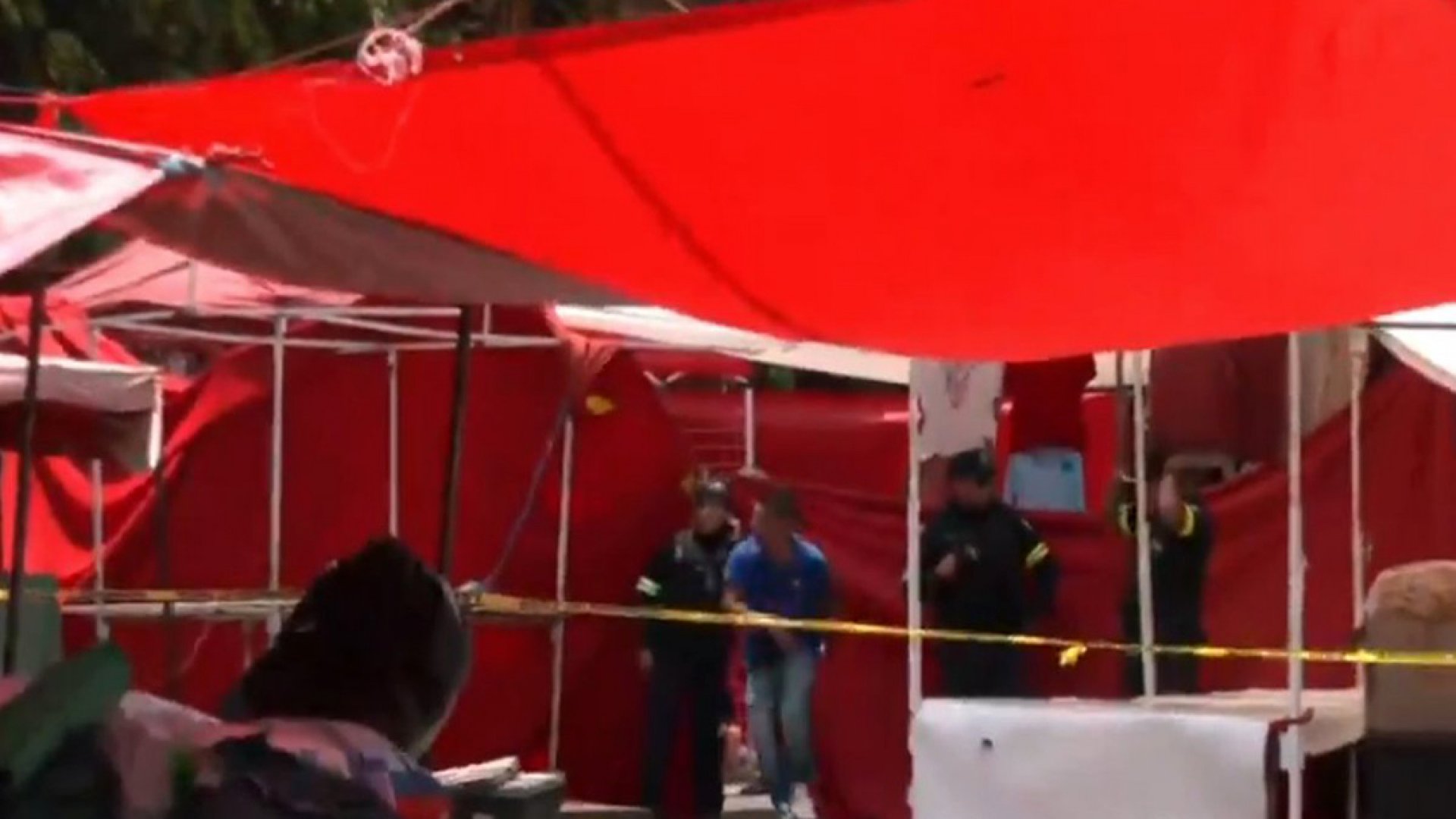 Matan a líder tianguista en Tultitlán, Edomex