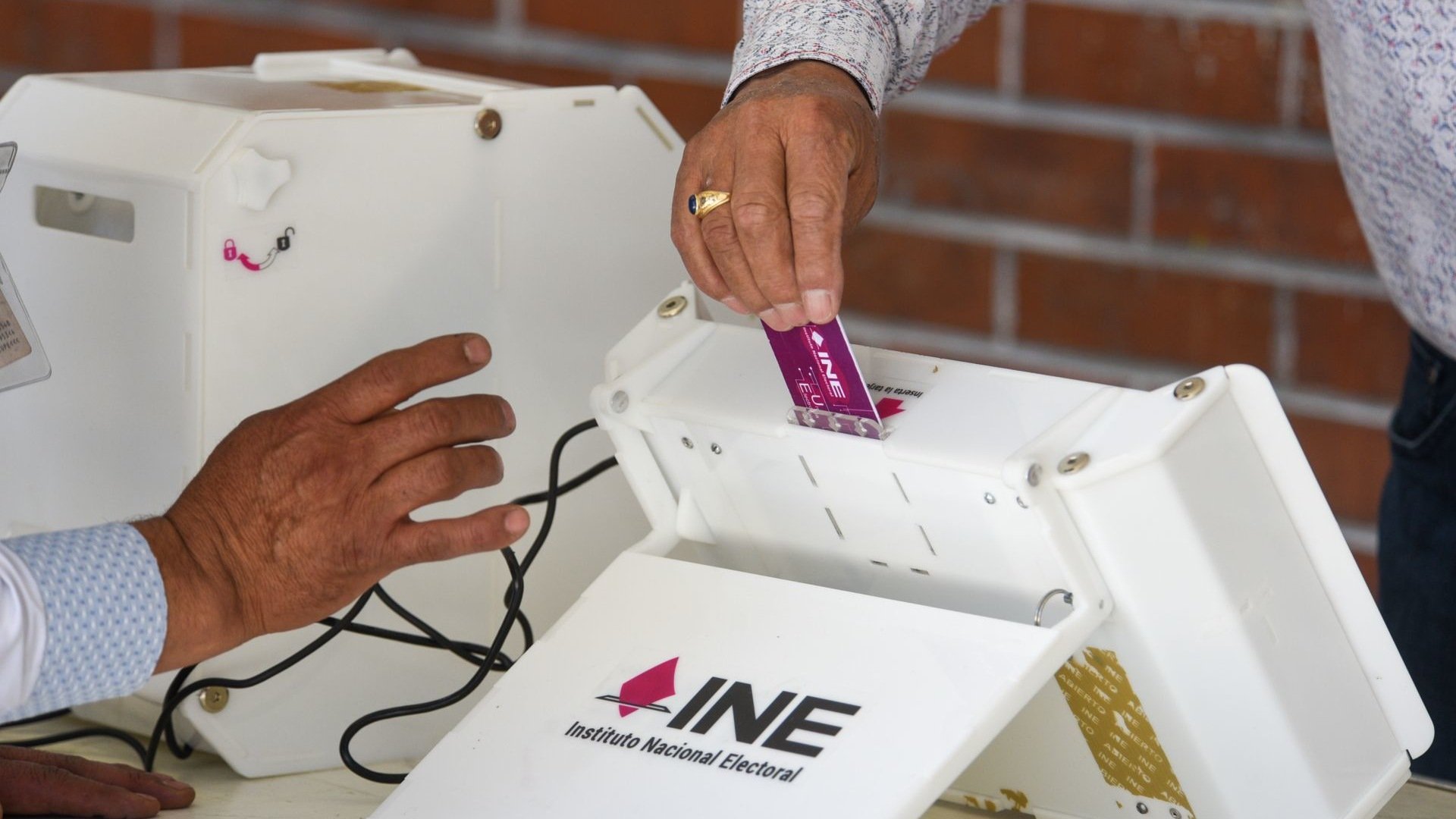 CDMX estrenará urnas electrónicas el 2 de junio; INE descarta hackeo