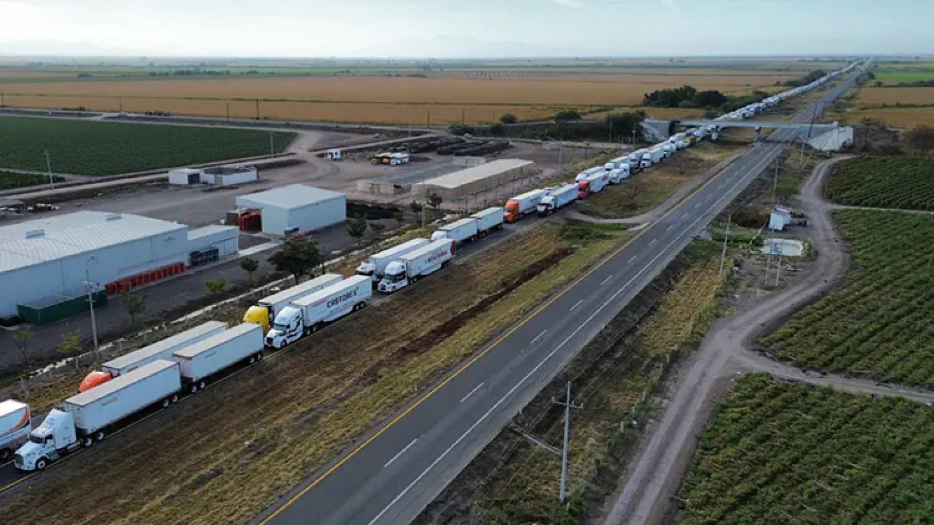 AMLO ve ‘mano negra’ en protesta de productores de maíz en Sinaloa