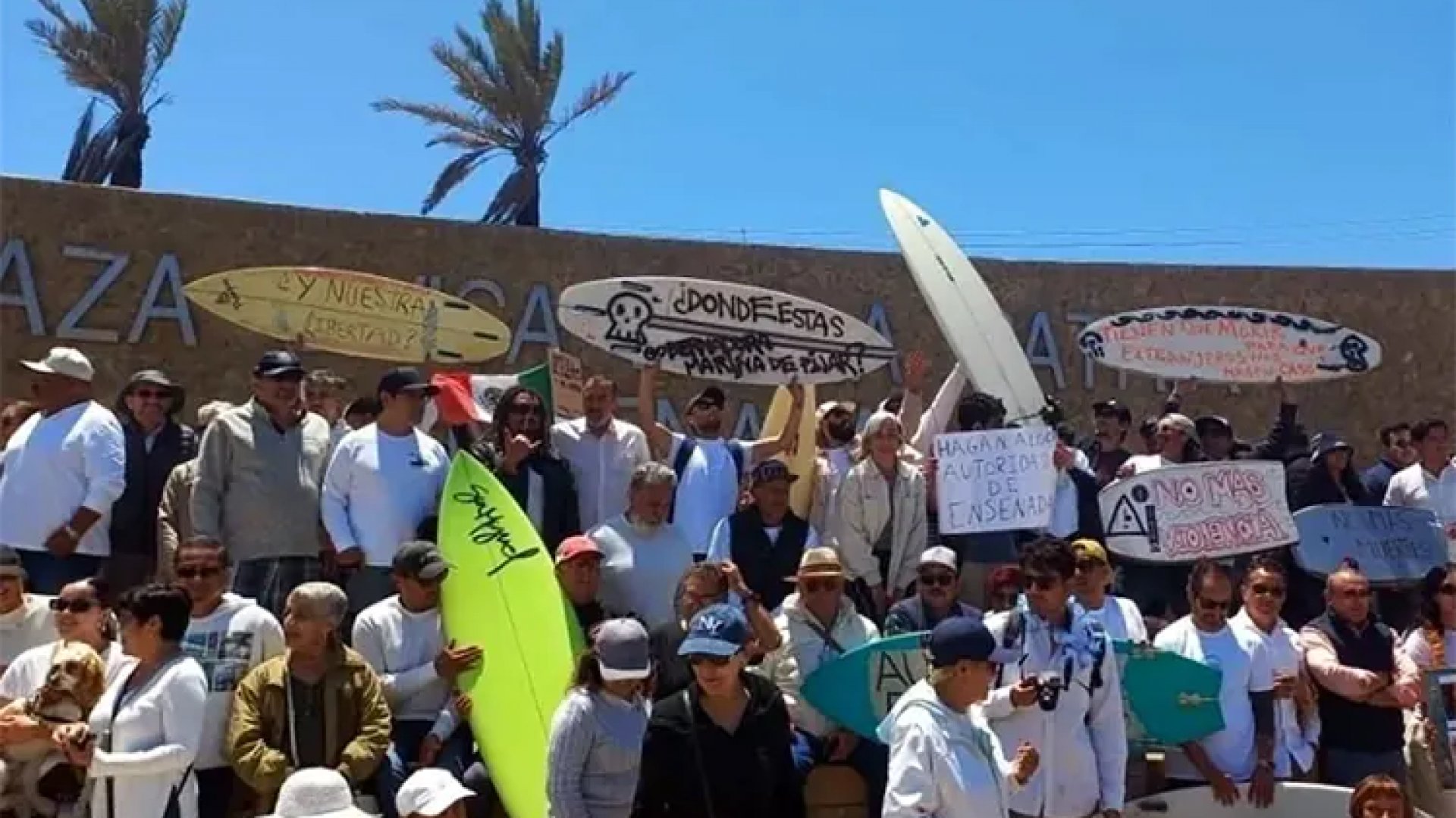 Protestan por turistas extranjeros asesinados en Ensenada