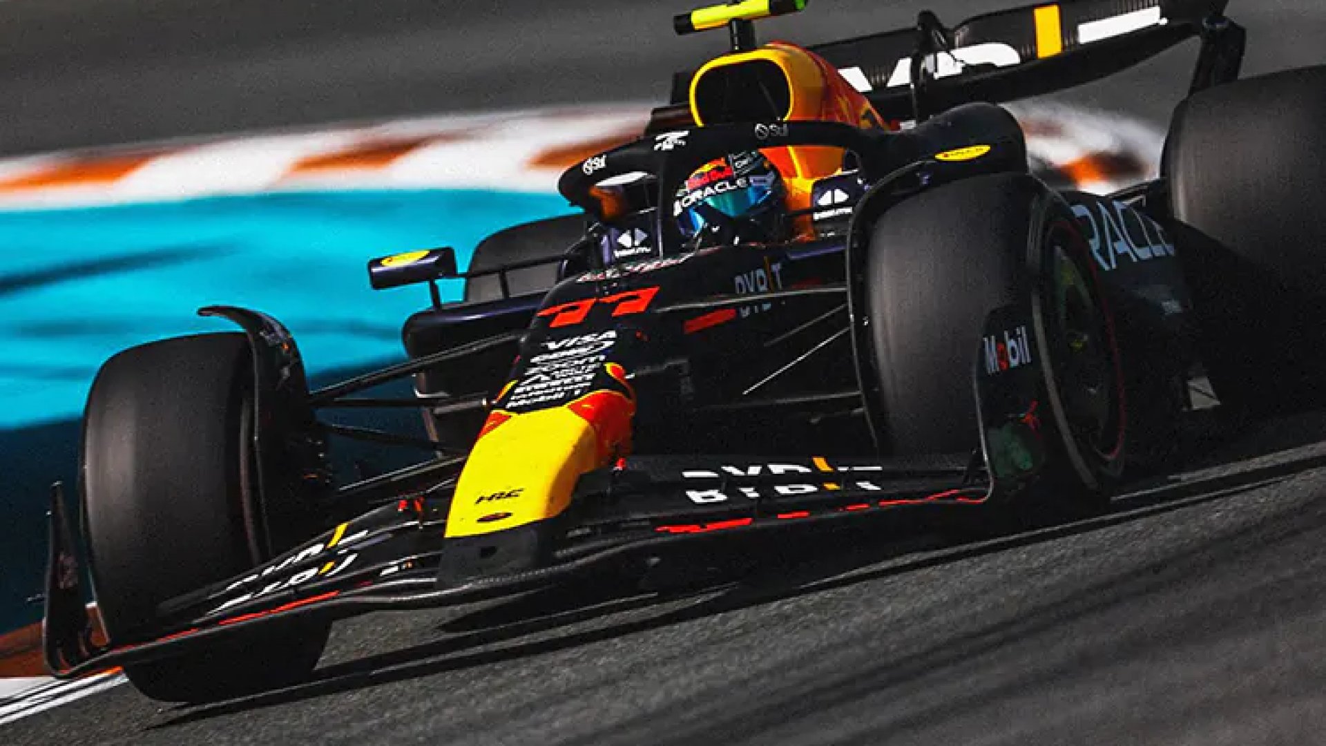 Checo Pérez obtiene cuarto lugar en GP de Miami por sanción contra Carlos Sainz Jr.