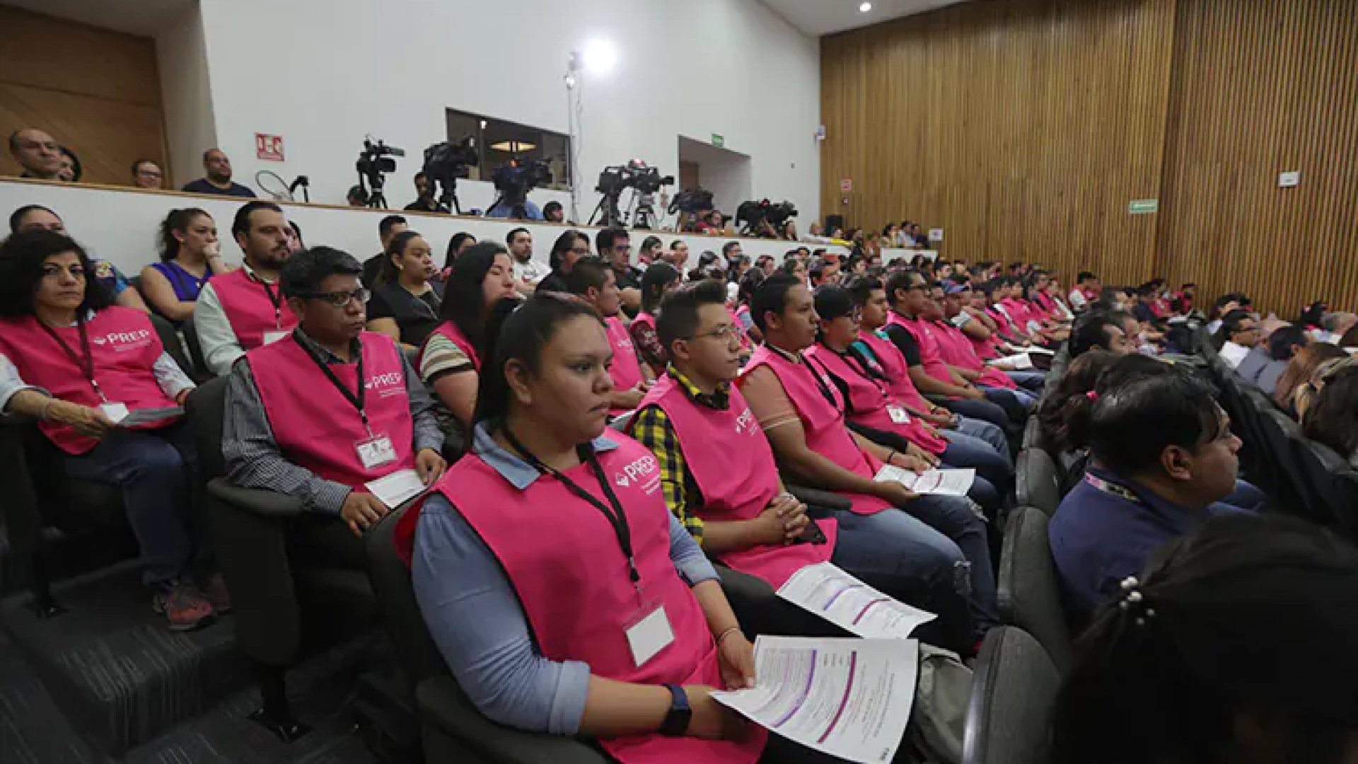 Paga INE 20 millones en plantas de luz para evitar fallas en elecciones