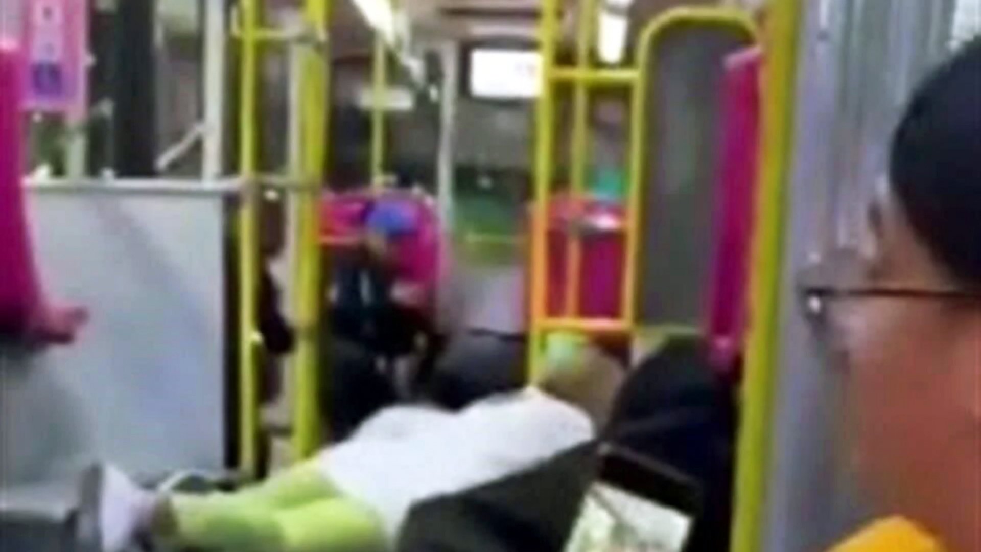 Viven usuarios de Metrobús pánico por balacera en Azcapotzalco