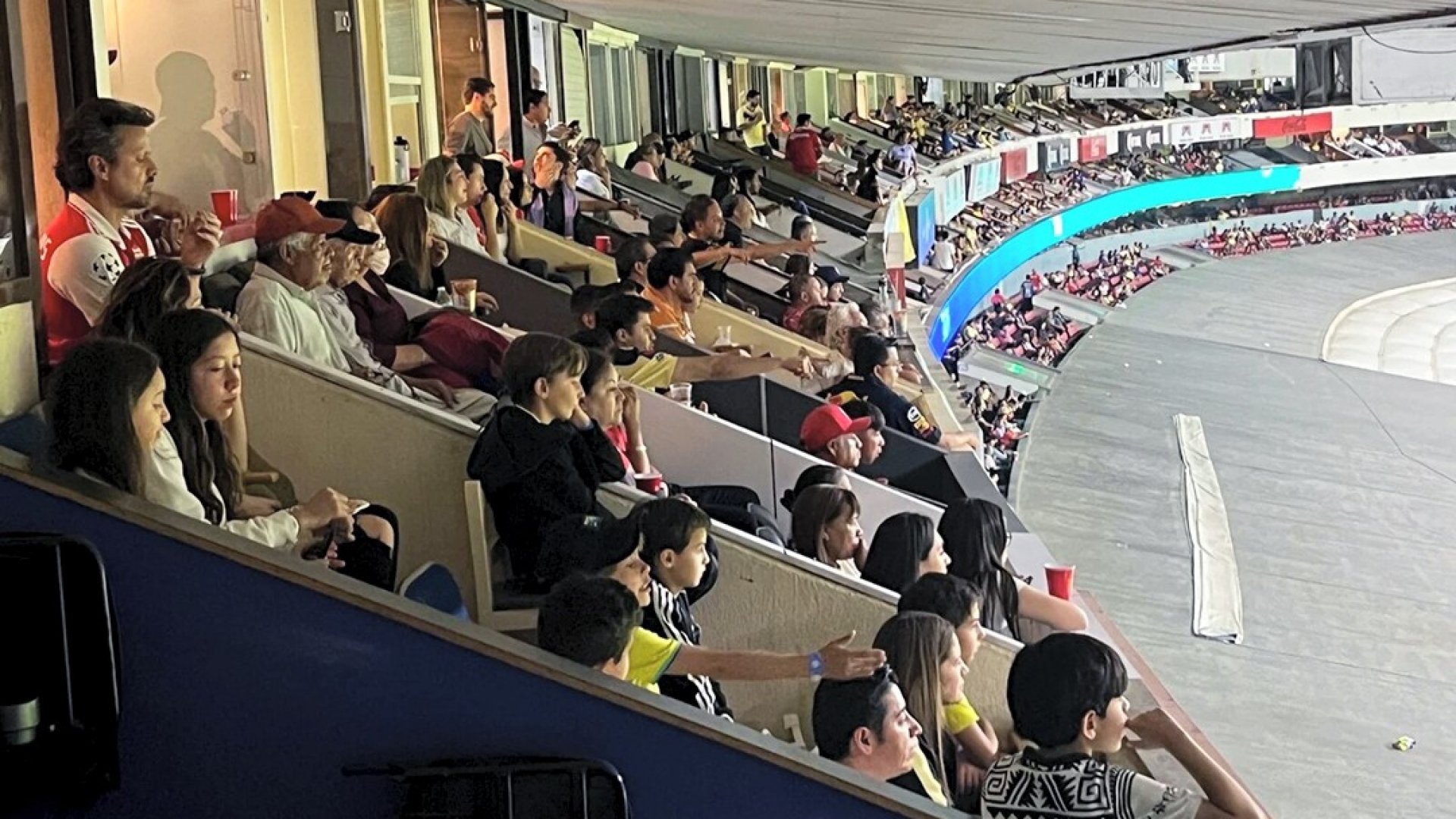 Palcohabientes del Estadio Azteca: “Respeten nuestra propiedad o enfrentarán a un poder muy fuerte”