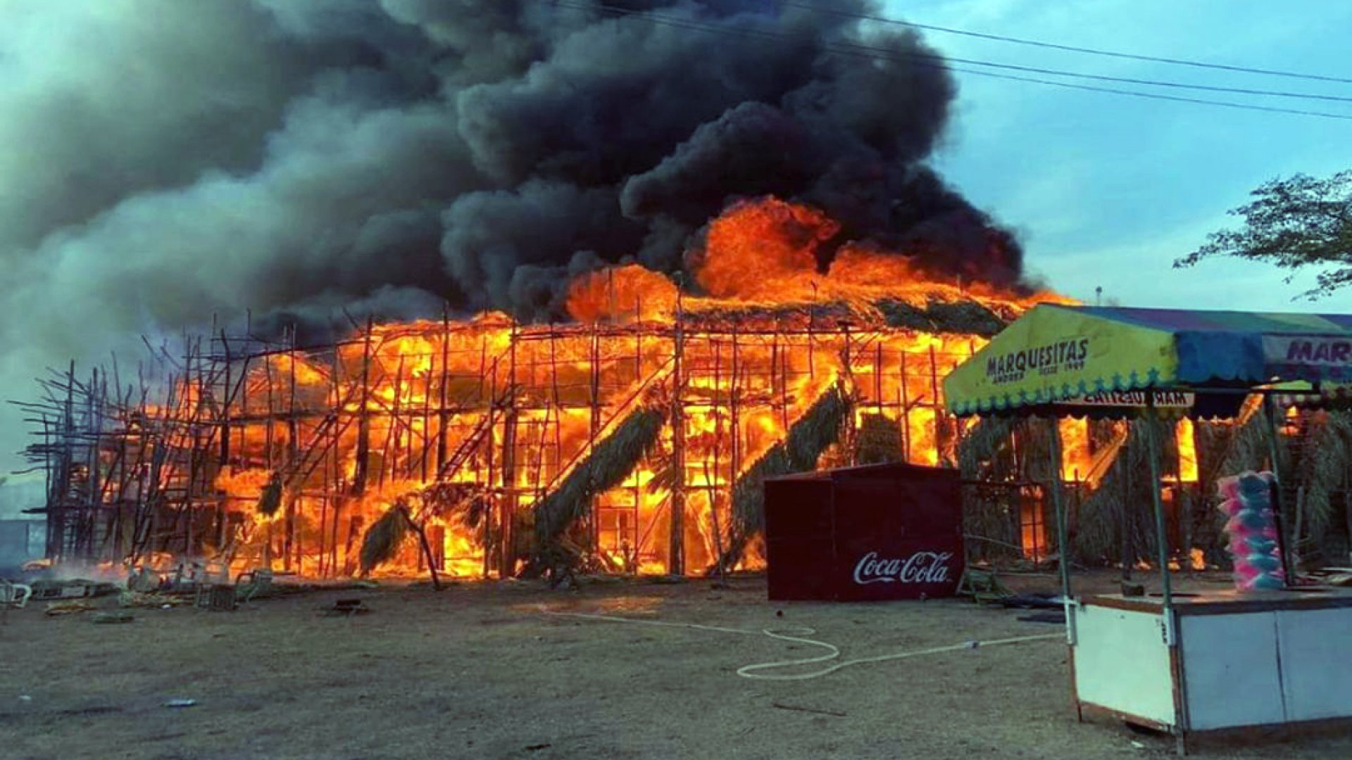 Se incendia ruedo de toros el día de su corrida inaugural
