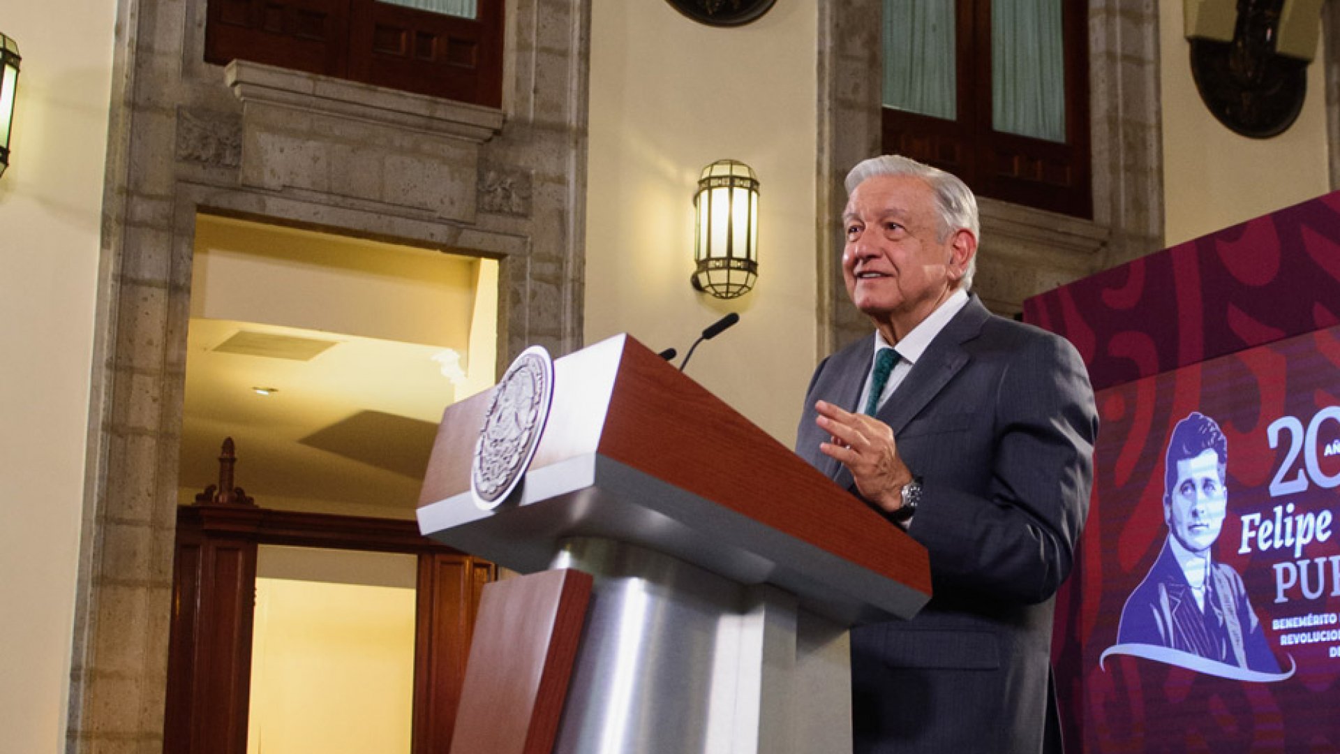 AMLO: Sigue abierta la convocatoria para enfermeros especialistas