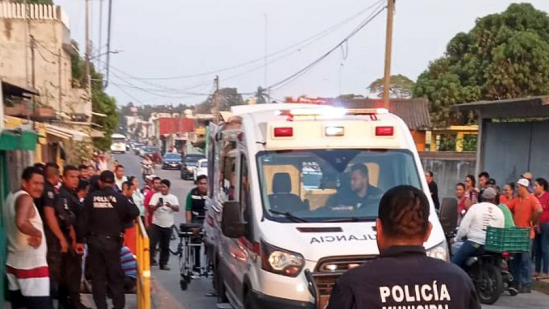 Balean y matan a menor afuera de la casa de su abuela en Paraíso
