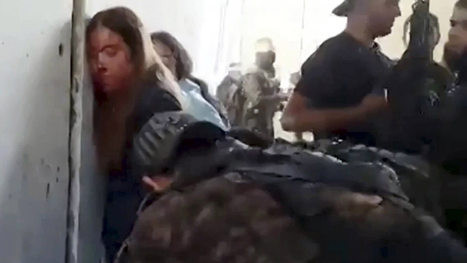 Divulgan video del secuestro de cinco mujeres soldados israelíes