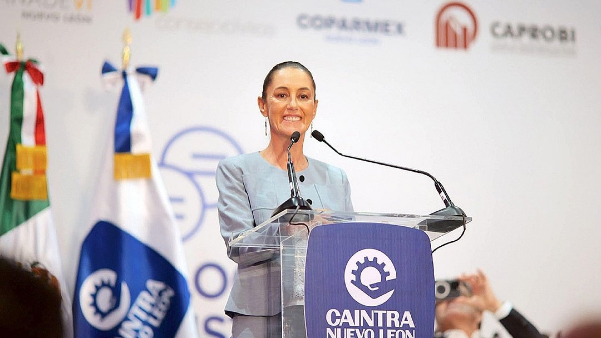 Claudia Sheinbaum presenta su visión de prosperidad compartida ante el sector privado de Nuevo León