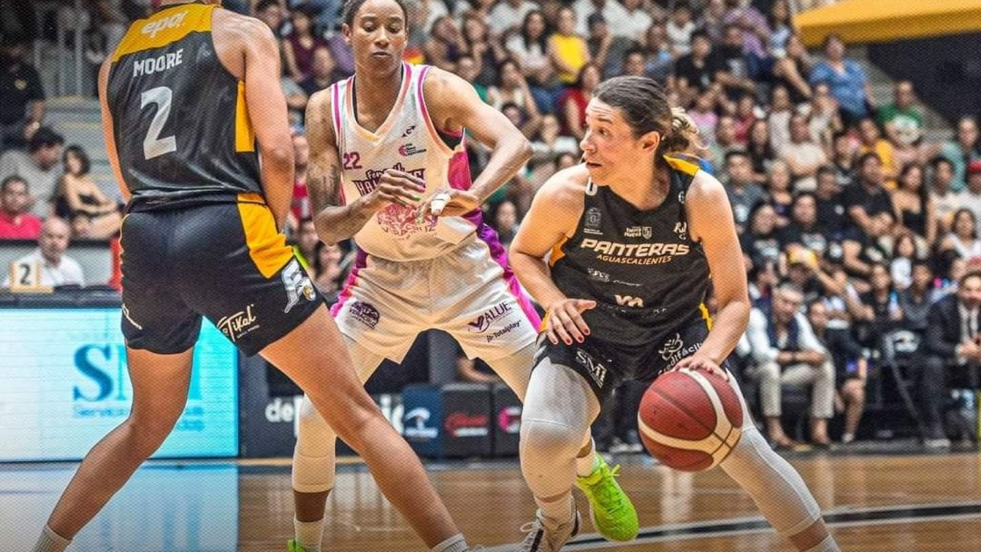 Halcones y Panteras dividen triunfos en Aguascalientes