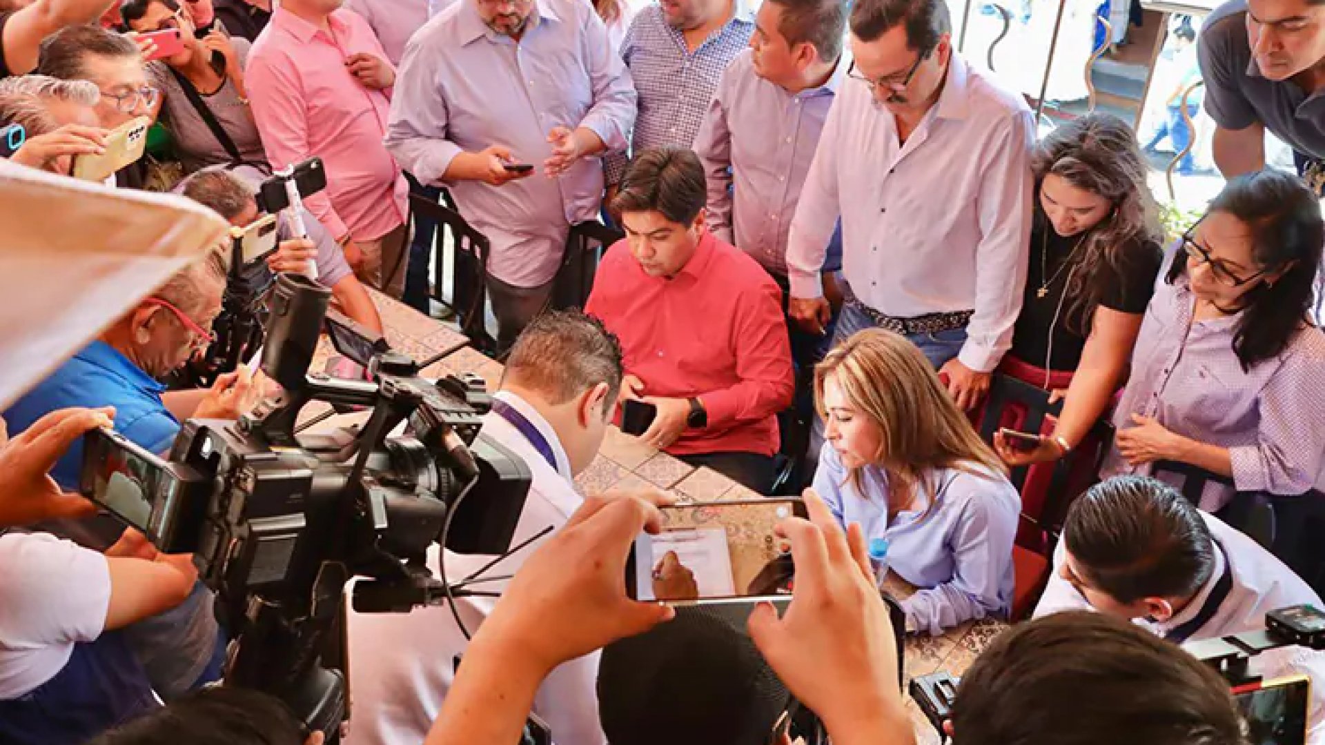 Notifica Anticorrupción de Morelos a Lucy Meza sobre denuncia en su contra