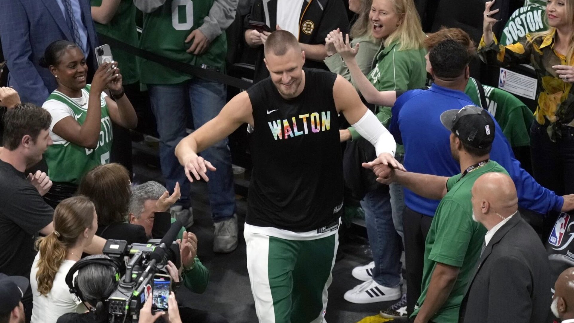 Intimidante ambiente de los fans de Celtics en Boston