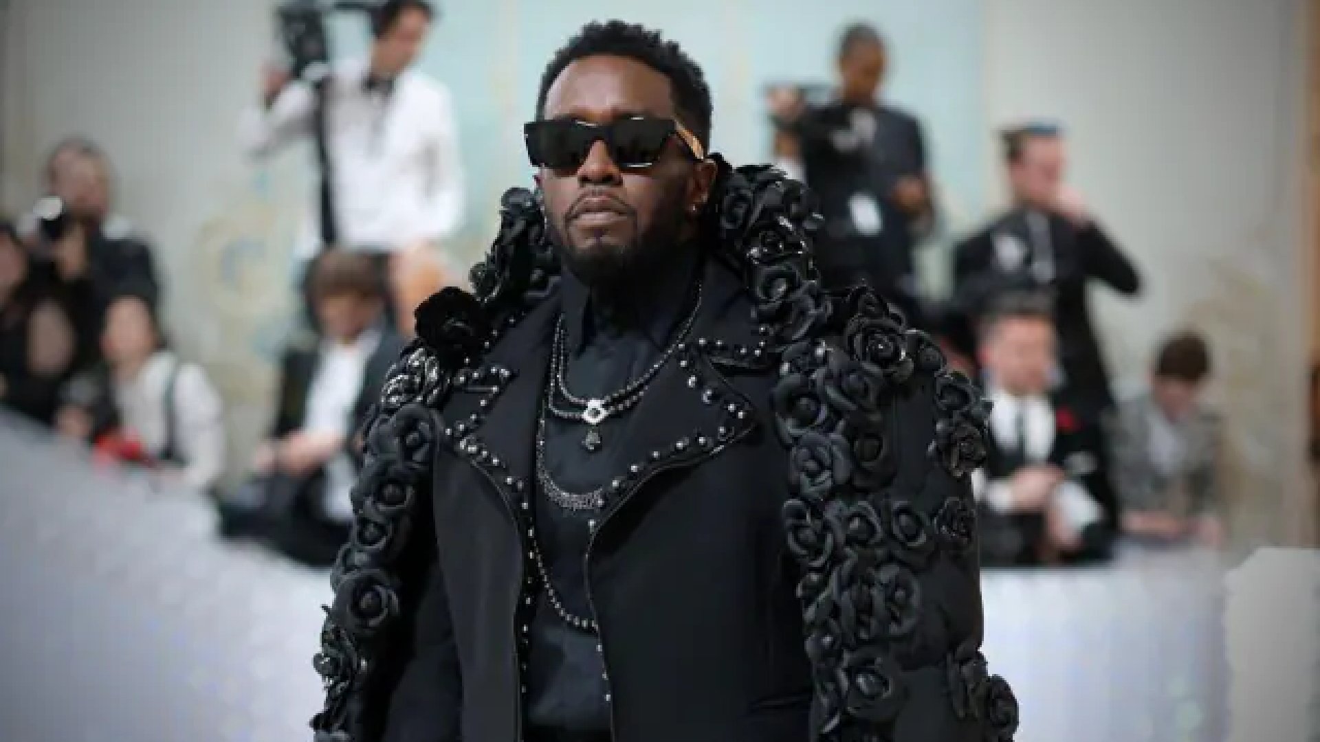 Revocan título universitario a Sean ‘Diddy’ Combs por violencia de género