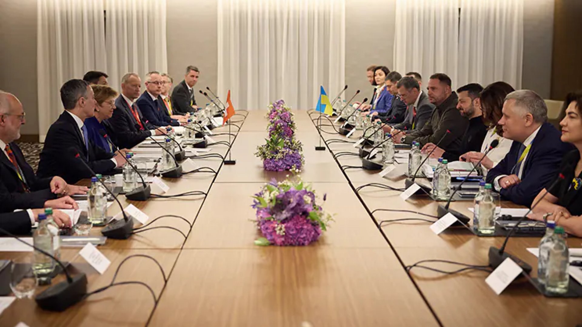 Cumbre por la Paz reúne al mundo para abordar crisis en Ucrania… menos a Rusia y China