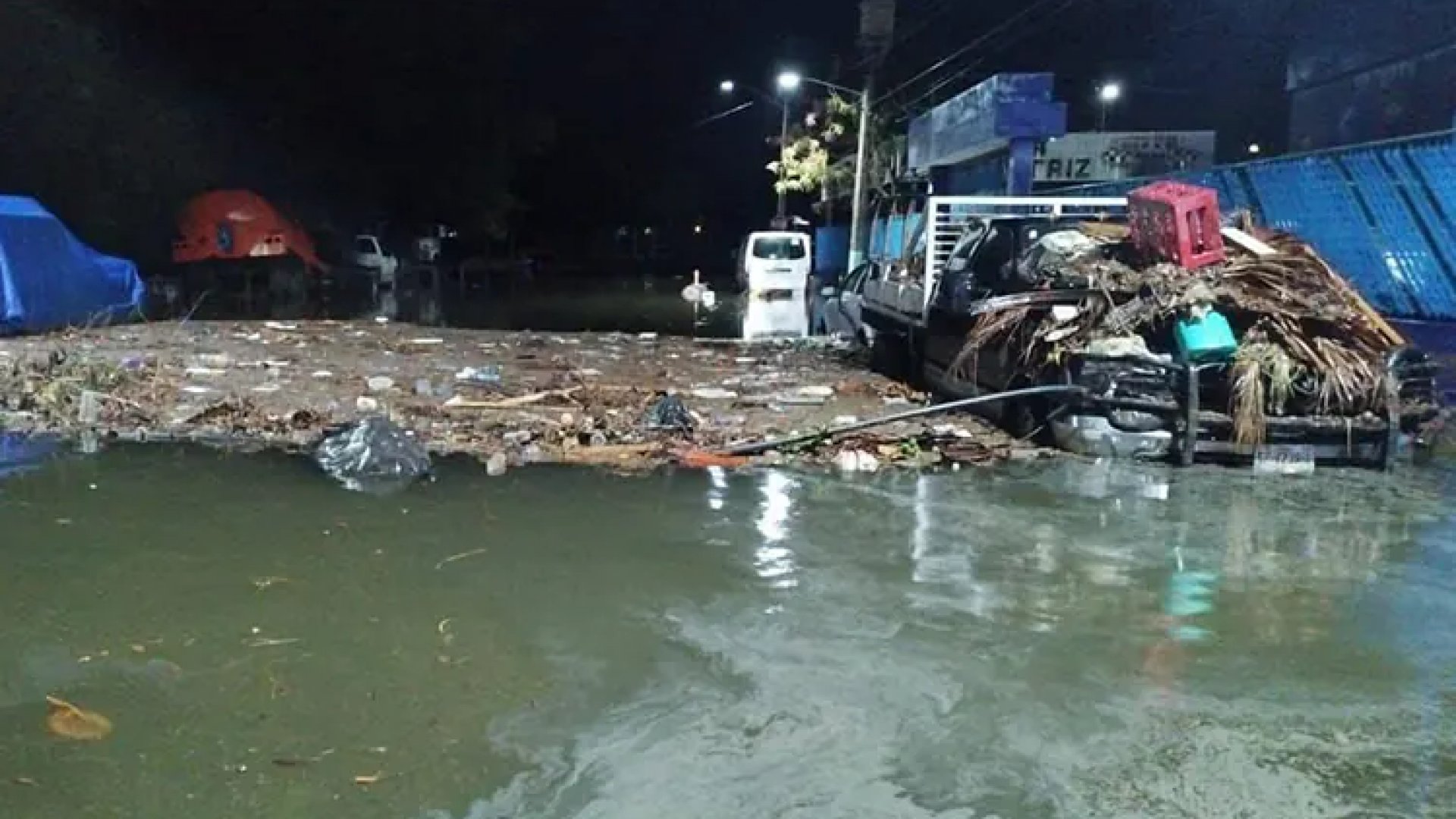 Chetumal, Quintana Roo, amanece inundado por fuertes lluvias