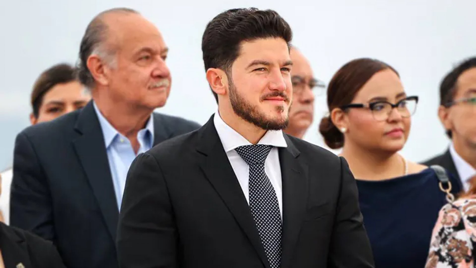 Pide AMLO que acoso contra Samuel García lo indague la FGR