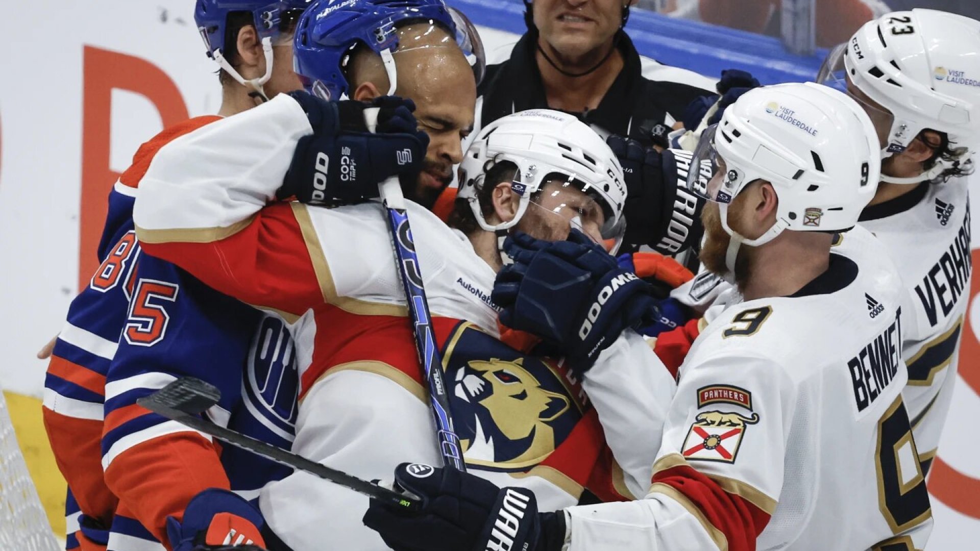 Los Panthers buscan coronarse en casa