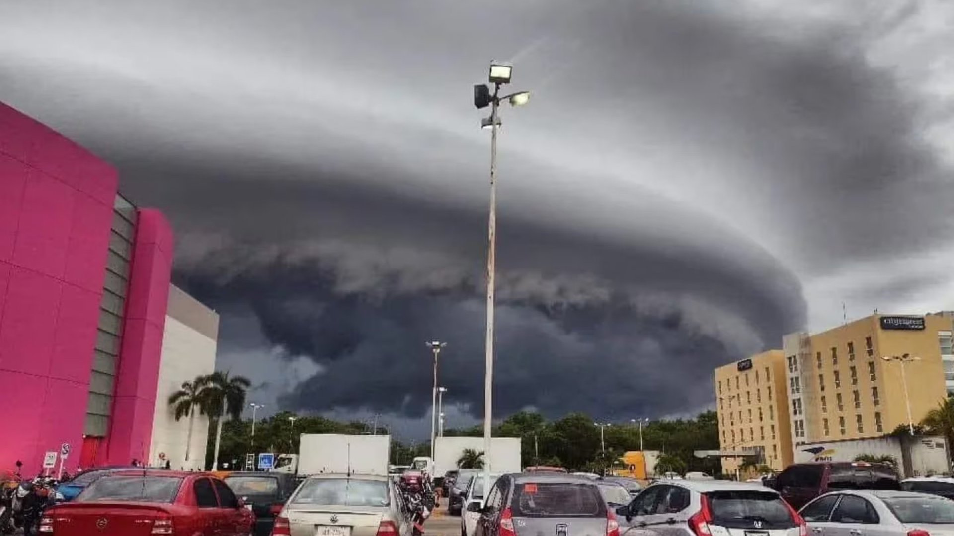 Medidas de protección y albergues por el paso de la tormenta tropical Alberto