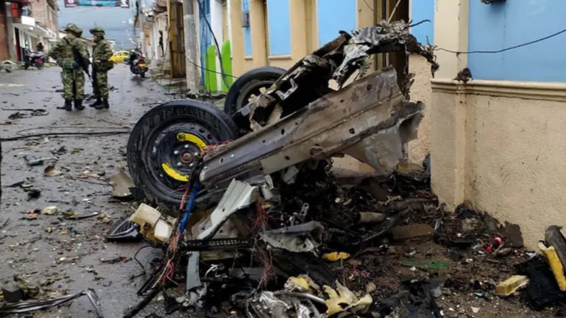 Explosión de coche bomba en Colombia deja dos muertos