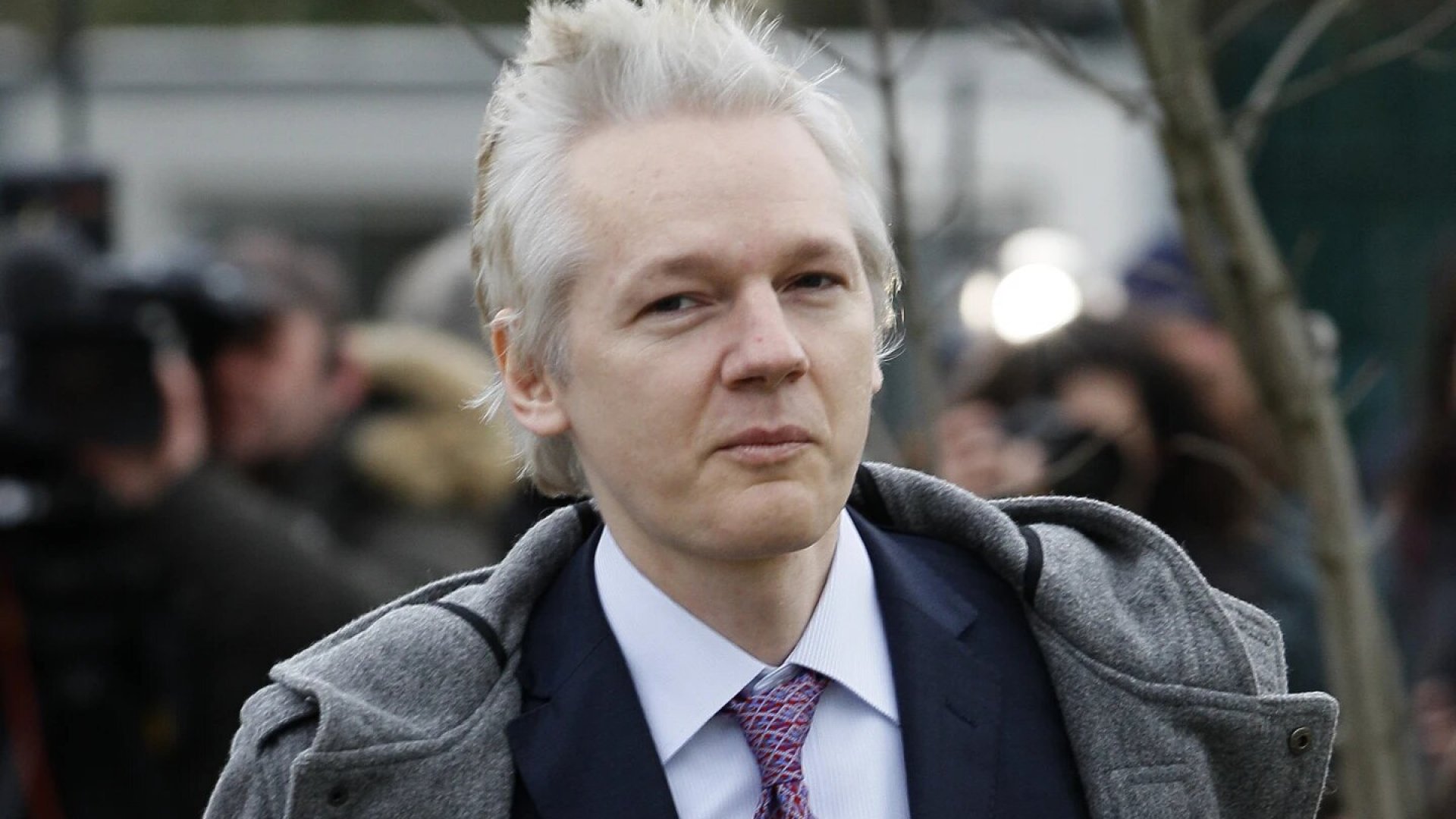 Julian Assange logra acuerdo con EU para declararse culpable