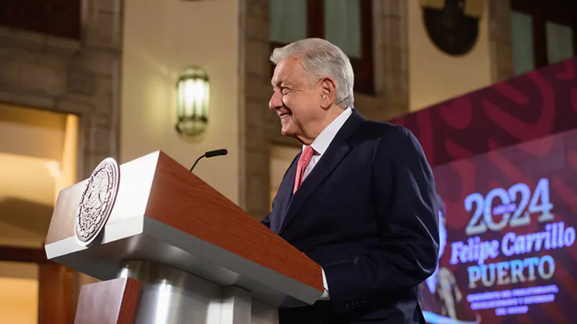 Reforma judicial no atenta contra derechos de trabajadores del PJ: AMLO
