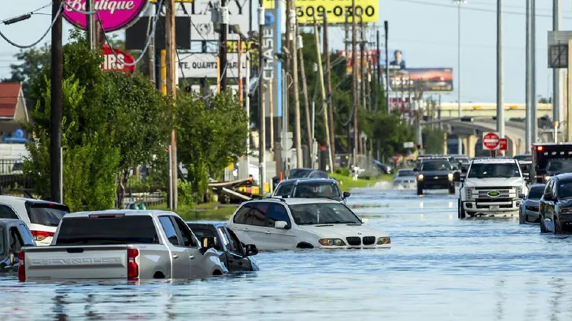 Huracán Beryl en Texas sigue cobrando vidas