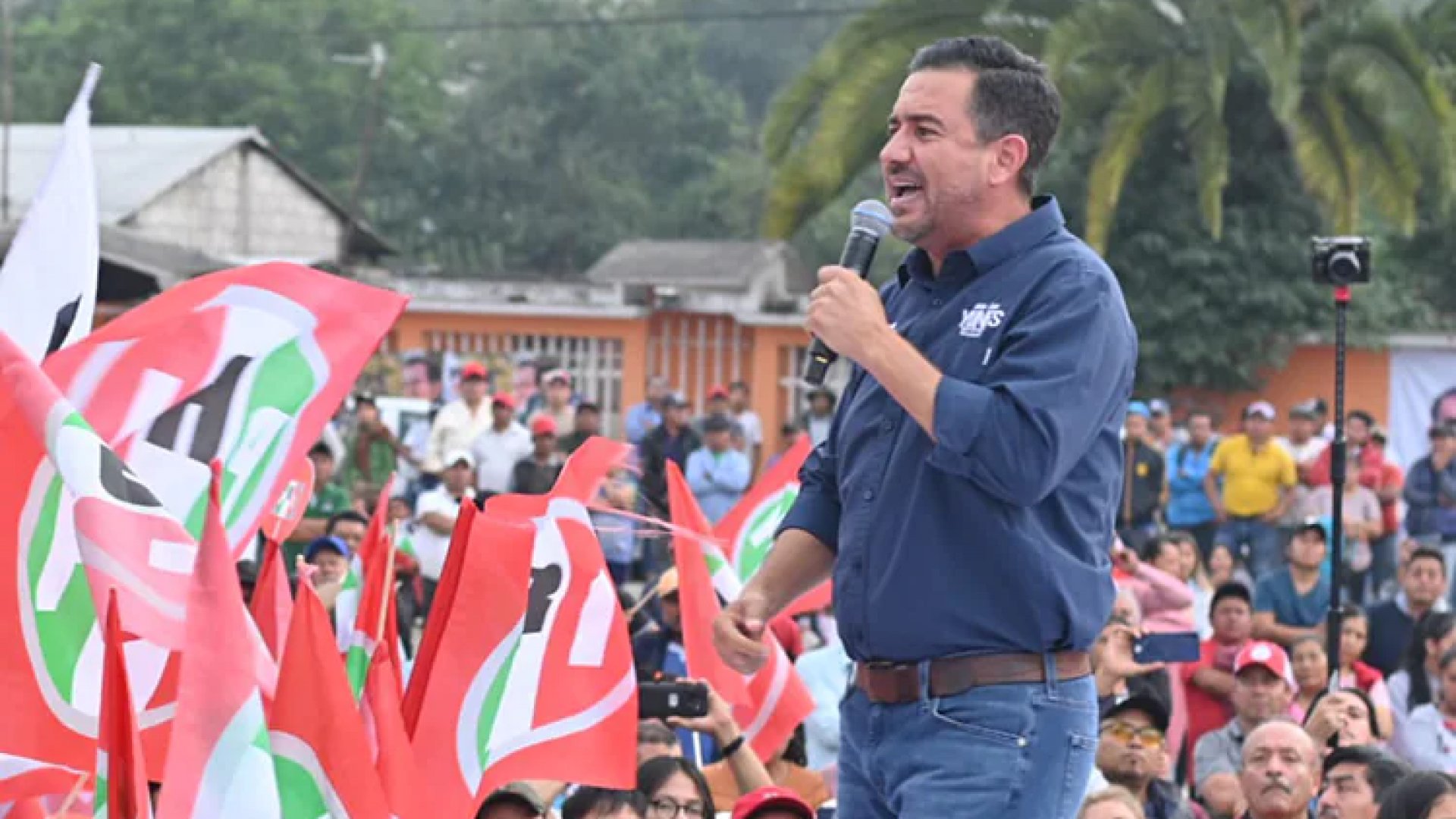 Yunes se va a EU y evita audiencia; piden su localización