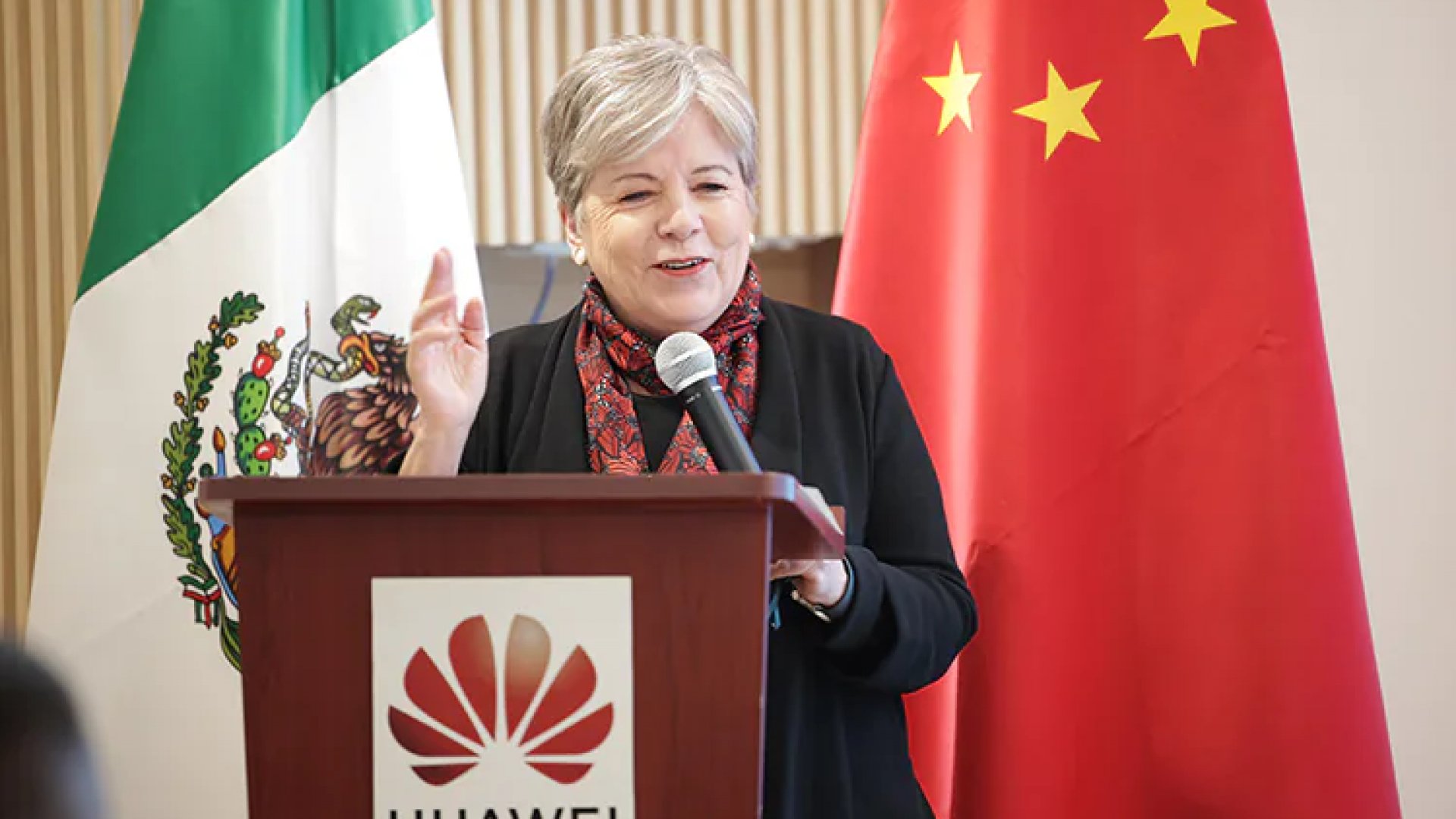 Pactan SRE y Huawei México apoyo tecnológico a mujeres empresarias indígenas