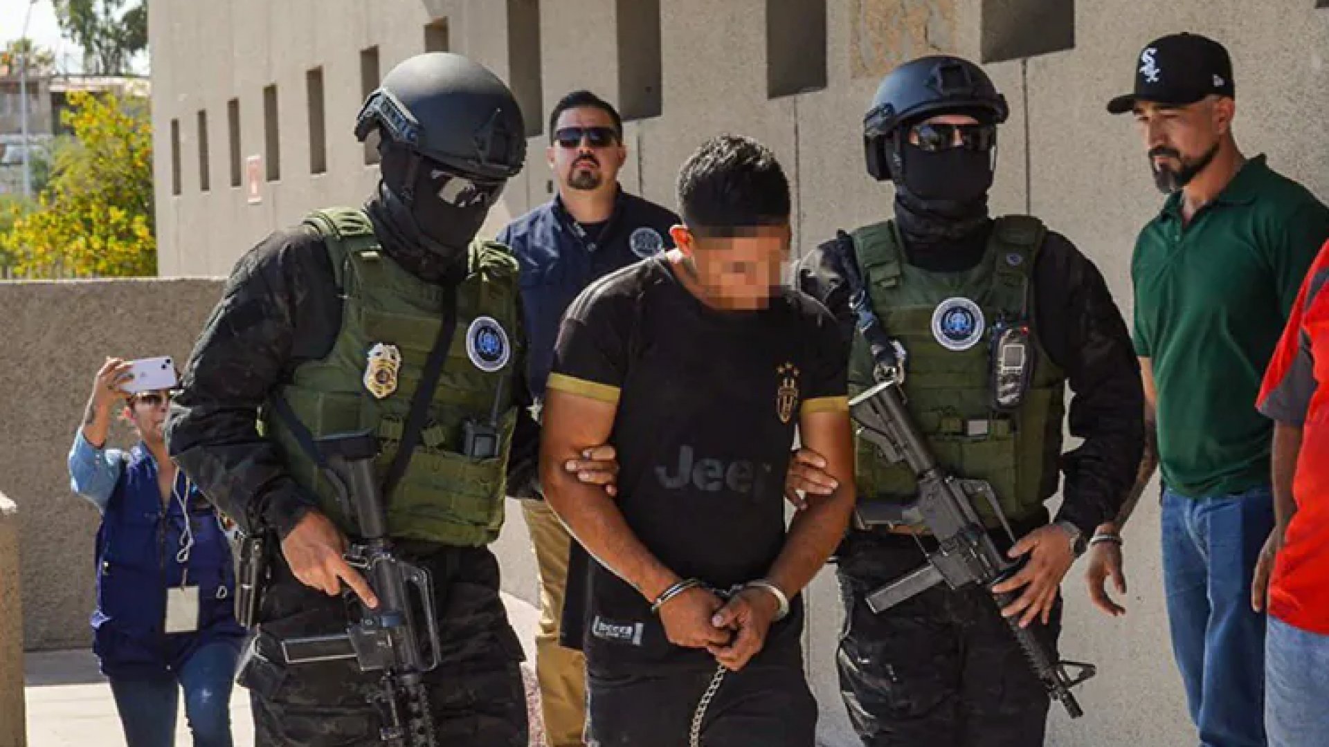 Trasladan a Sergio Daniel a penal de Mexicali por feminicidio de Paola | Videos