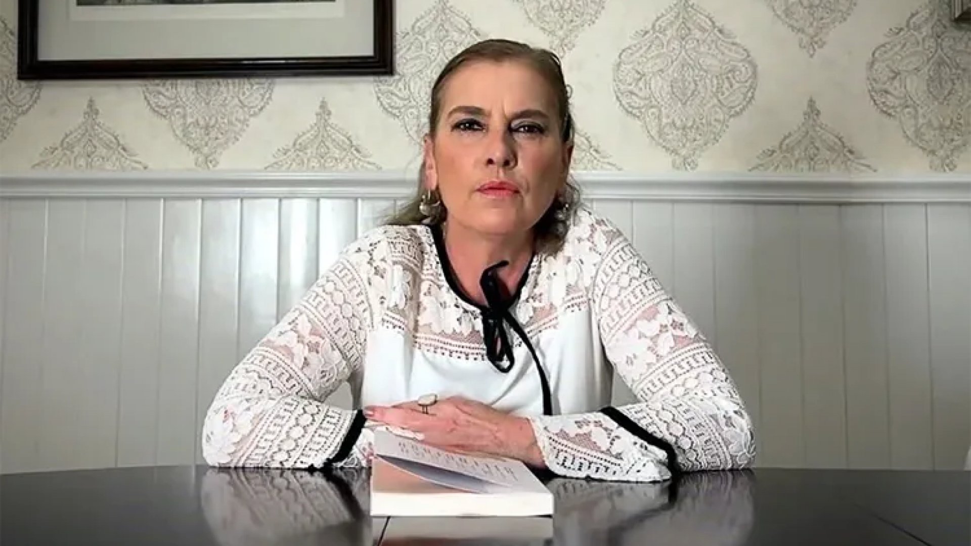 El “Feminismo silencioso” de Gutiérrez Müller que narra un sexenio | Video