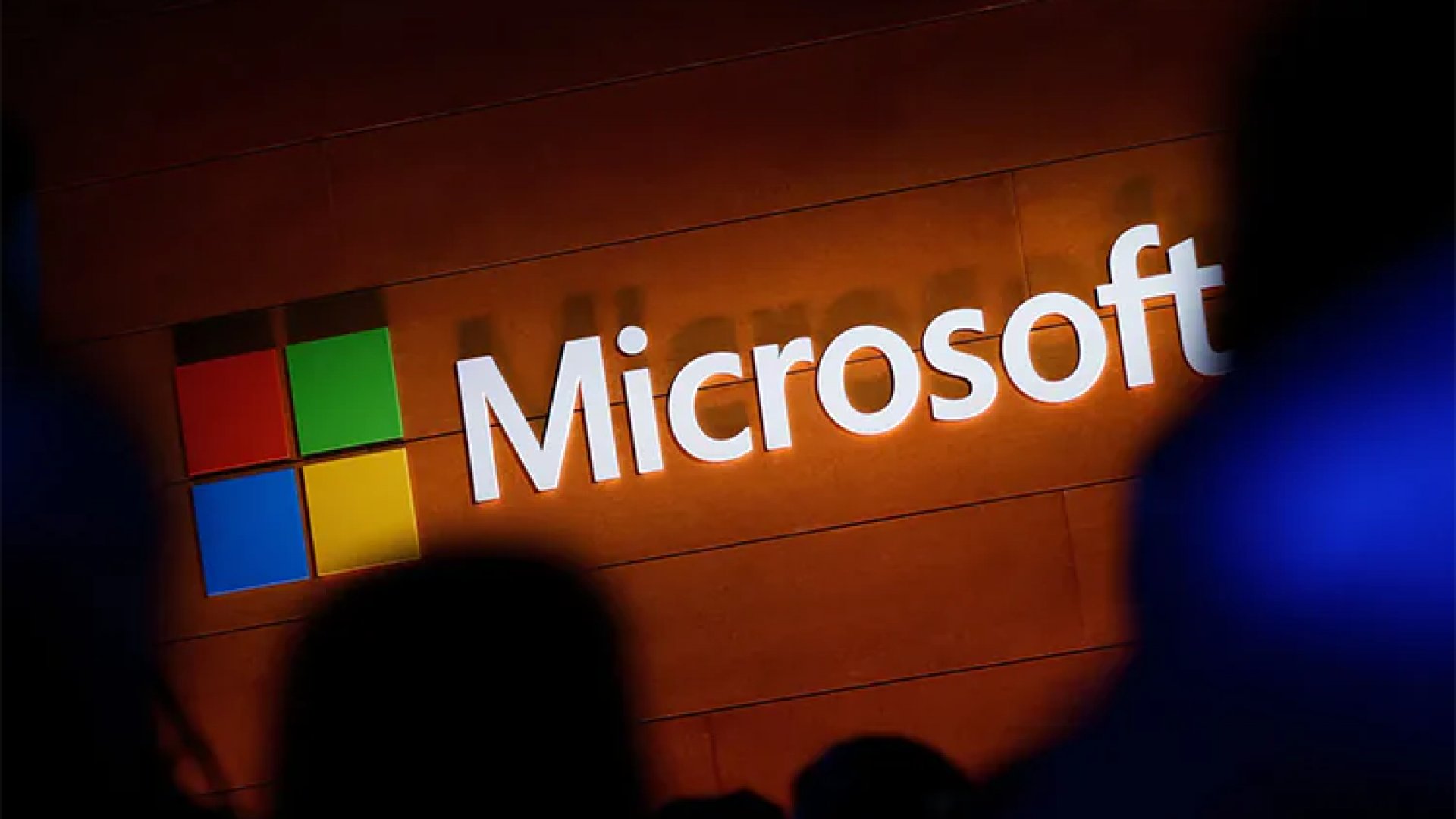 Falla de Microsoft afecta vuelos y empresas en todo el mundo