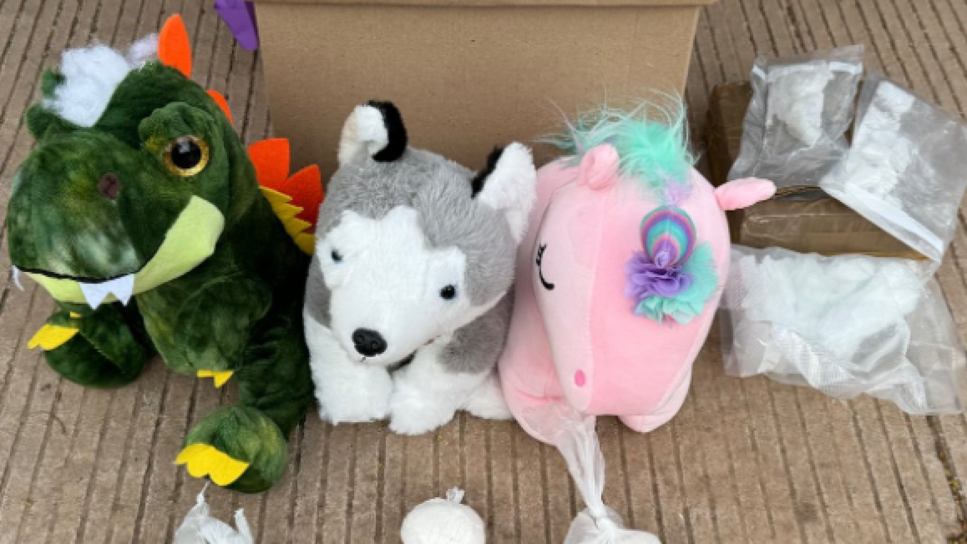Hallan cocaína en muñecos de peluche en paquetería de Culiacán