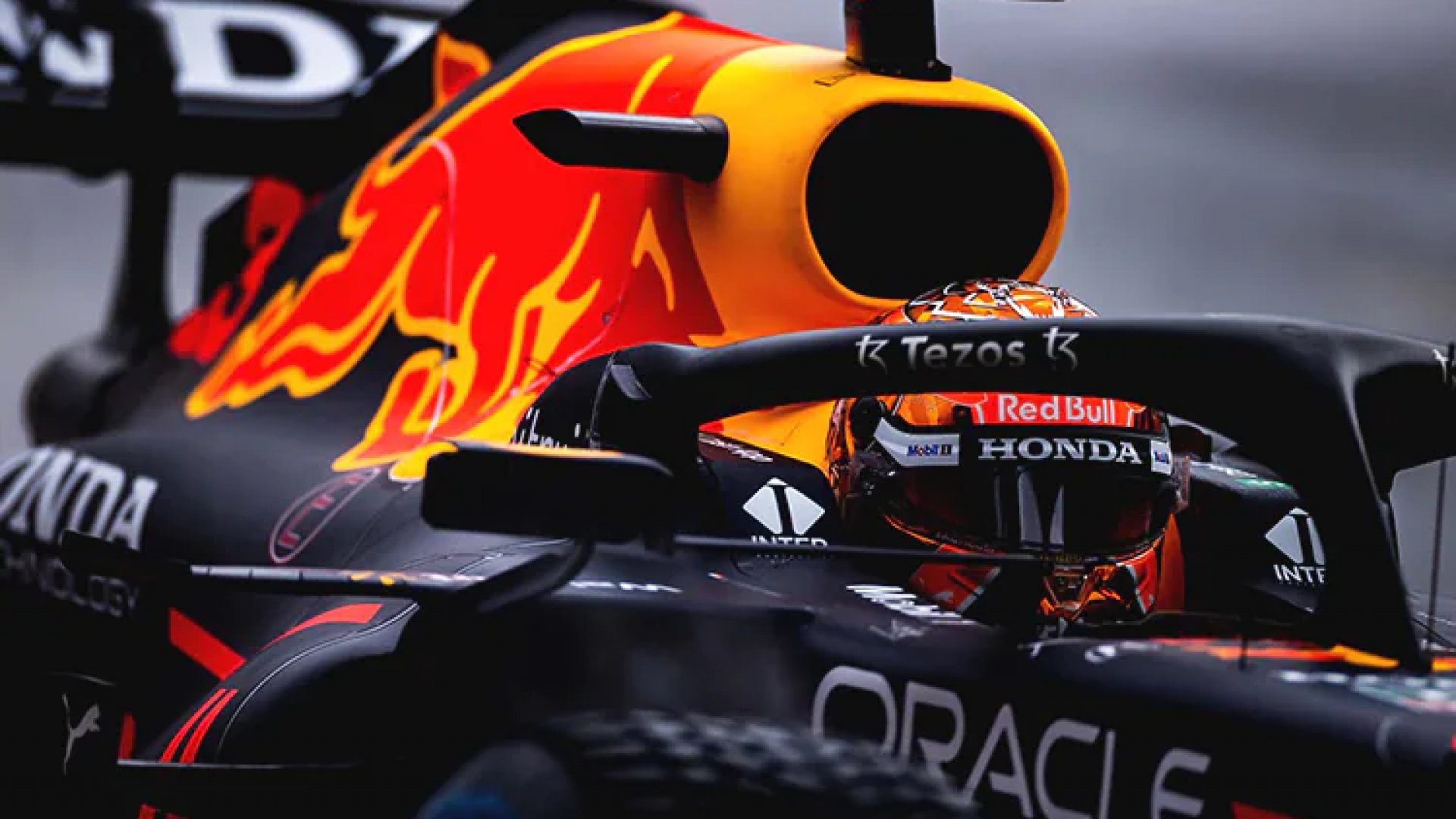 Red Bull le pide calma a Verstappen por fallas en el RB20