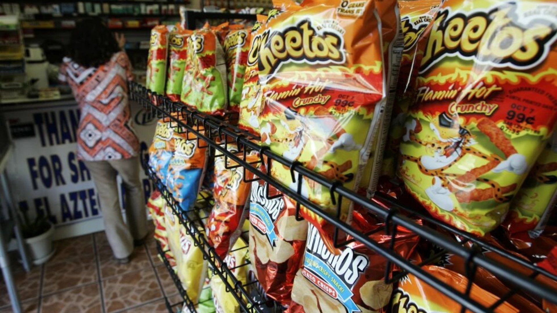 Inventor de los ‘Flamin ’ Hot Cheetos’ demanda a PepsiCo